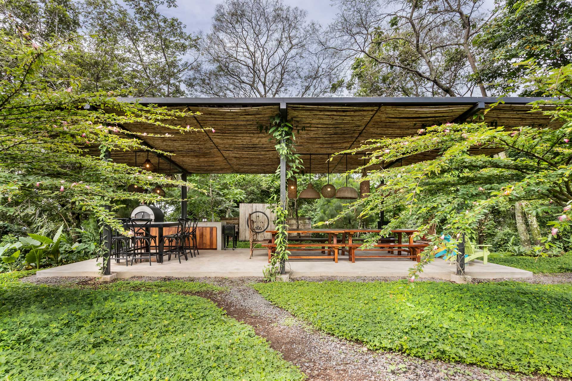 casa-ecco_house_antigua-guatemala_exterior-terrace-design.jpg