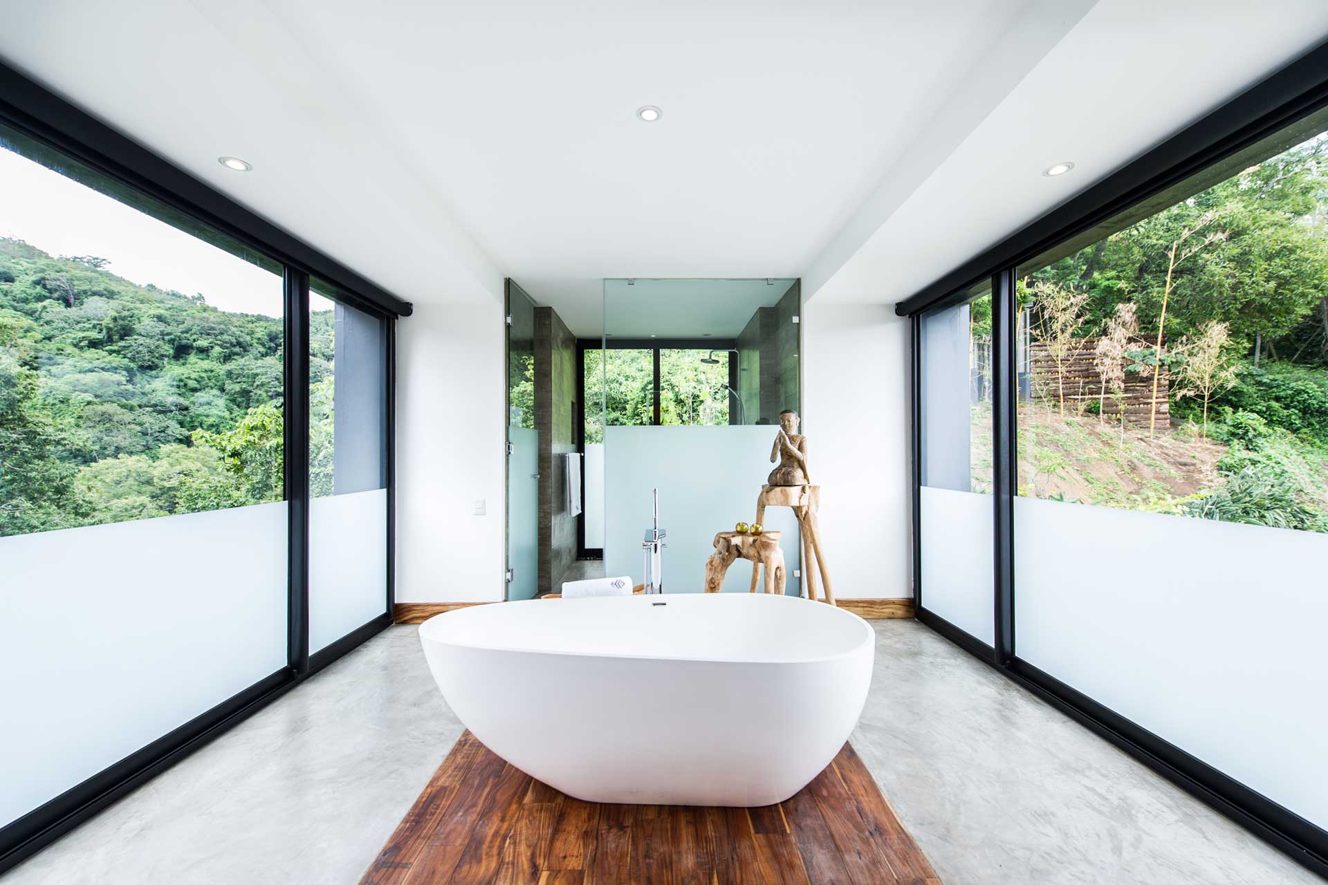 casa-ecco_house_antigua-guatemala_interior-bath.jpg