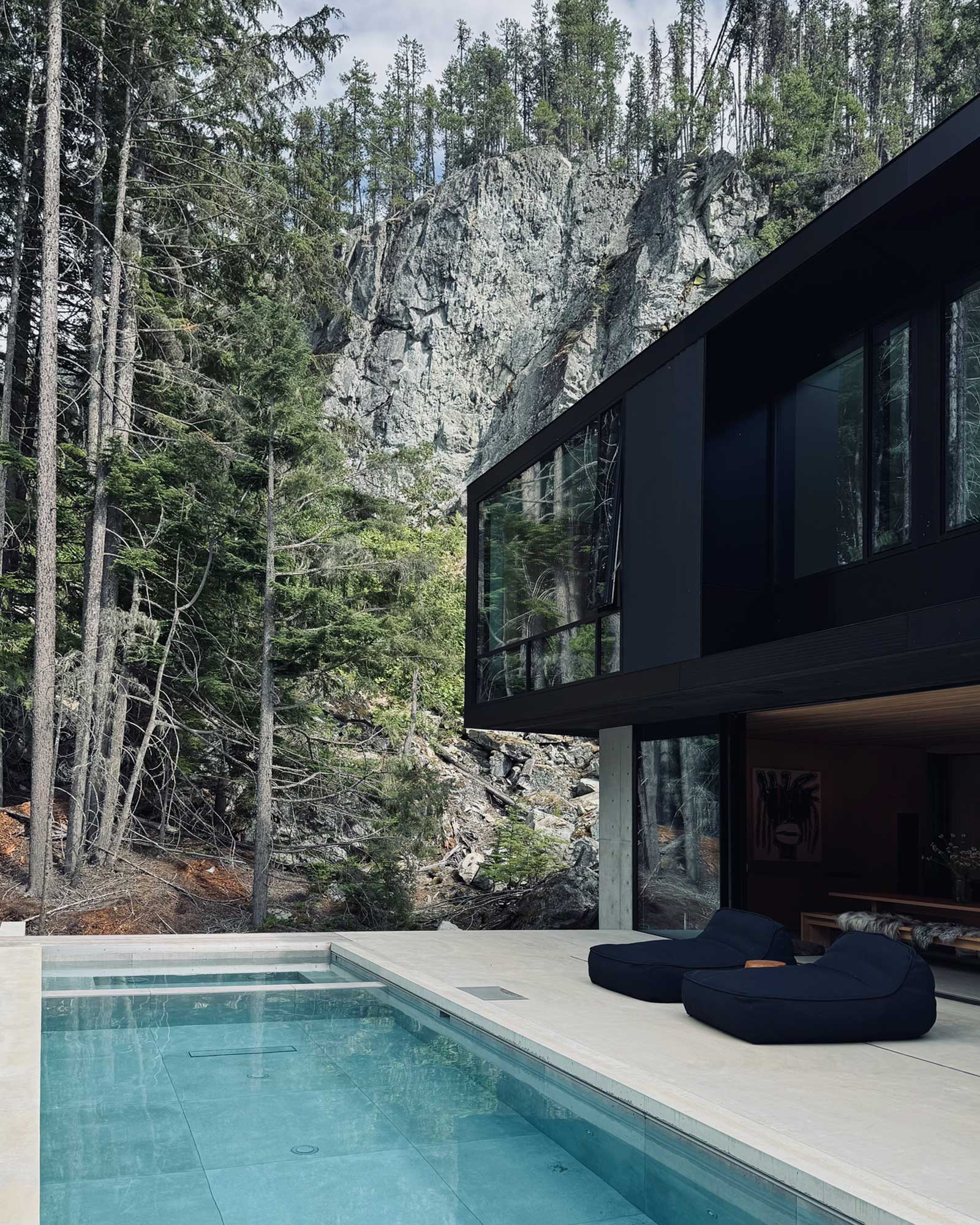 The-Wedge-By-Boutique_chalet_whistler-canada_exterior-design-facade.jpg