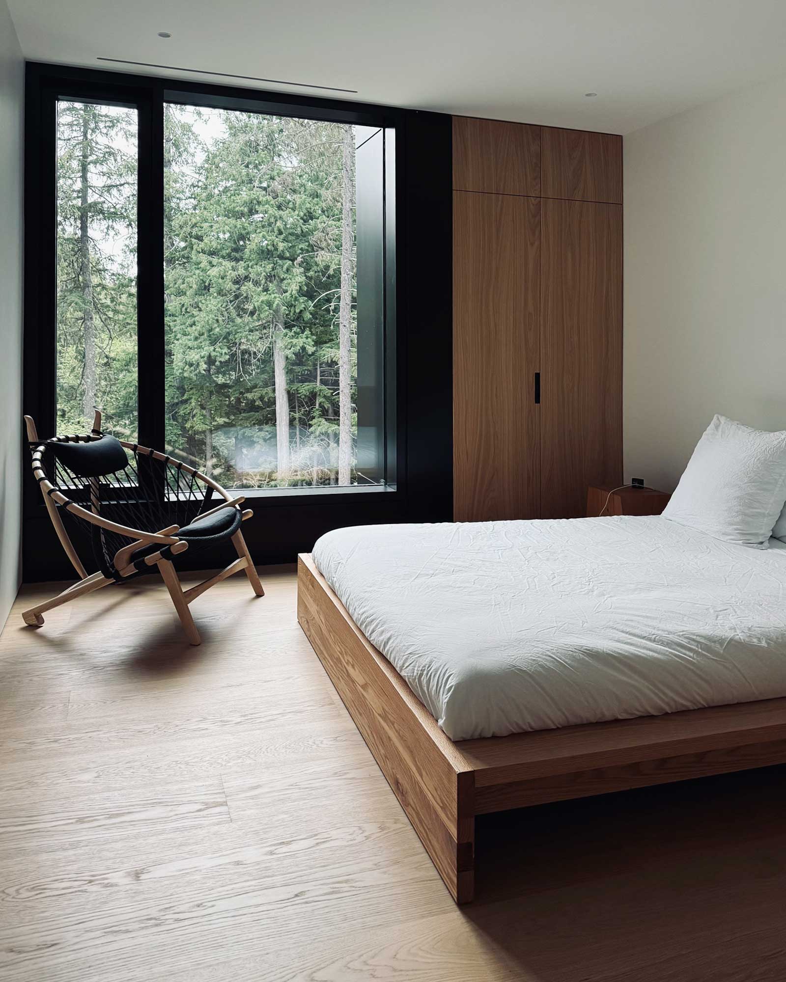 The-Wedge-By-Boutique_chalet_whistler-canada_interior-bedroom-design.jpg