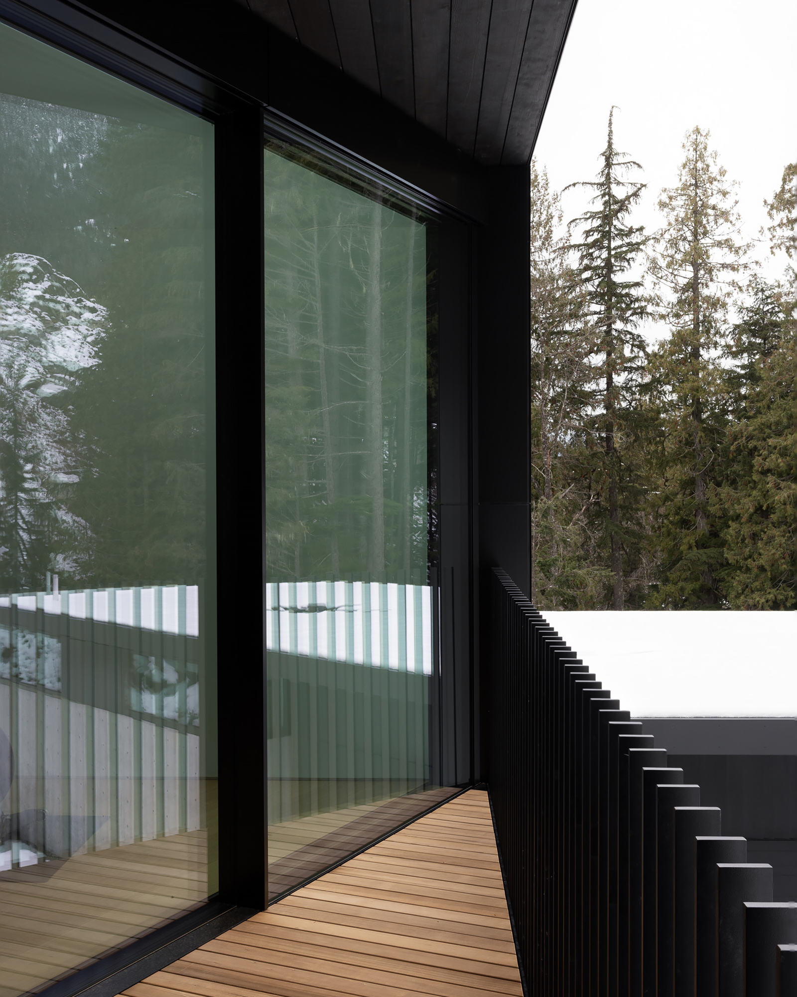 the-wedge_chalet_Whistler_california_usa_exterior-corner-balcony.jpg