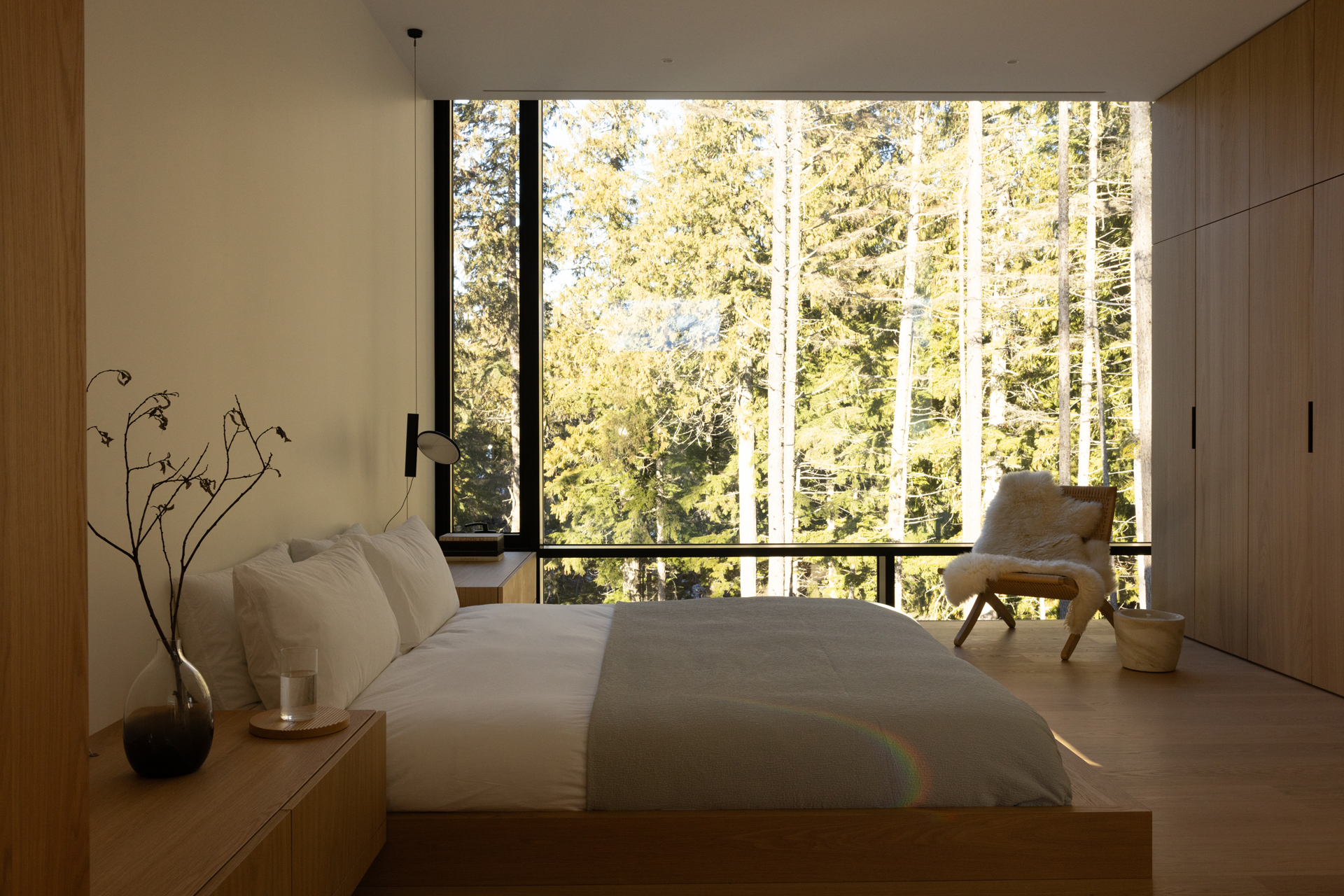the-wedge_chalet_Whistler_california_usa_interior-bedroom.jpg