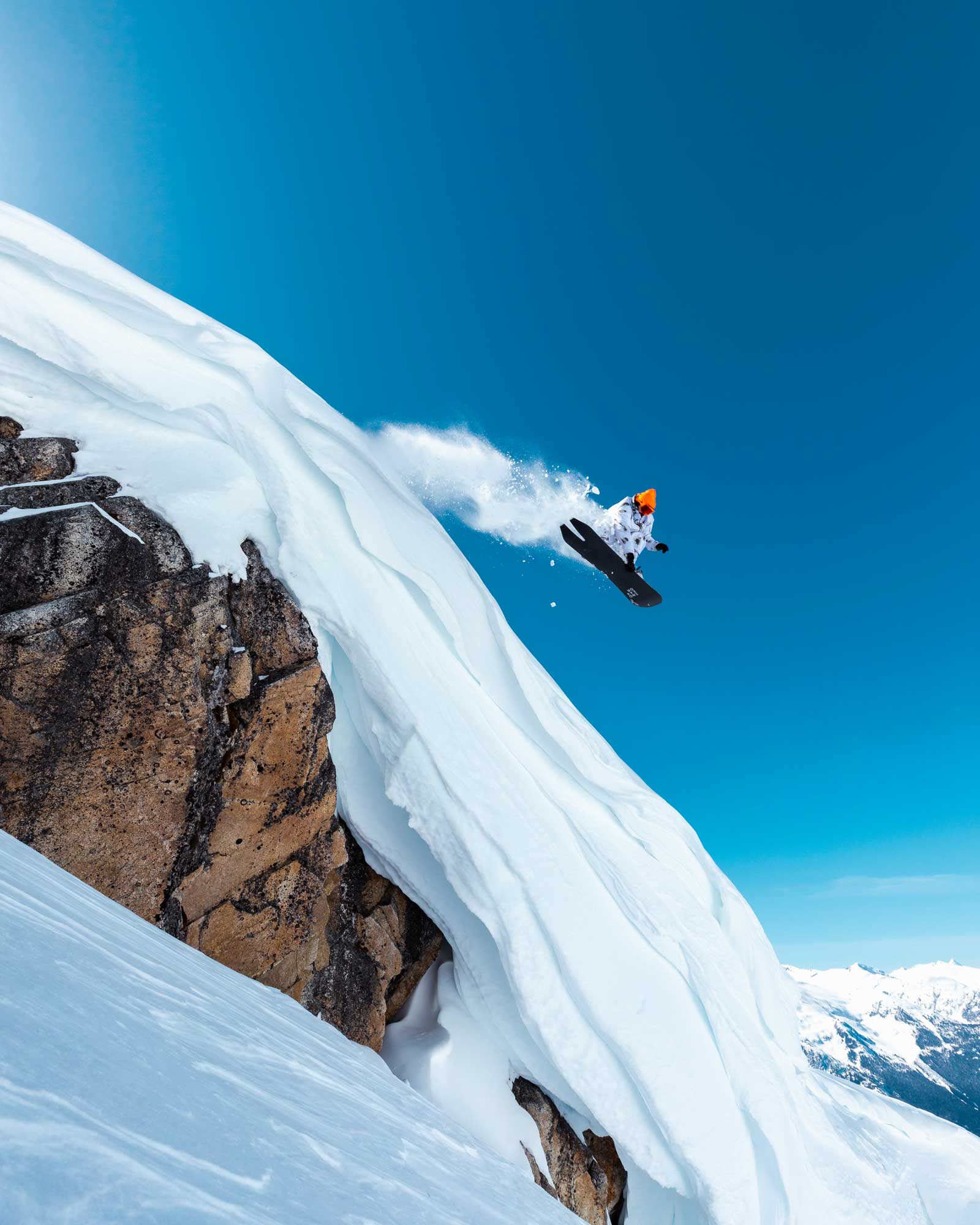 the-wedge_chalet_Whistler_california_usa_whistler-mood-ski.jpg