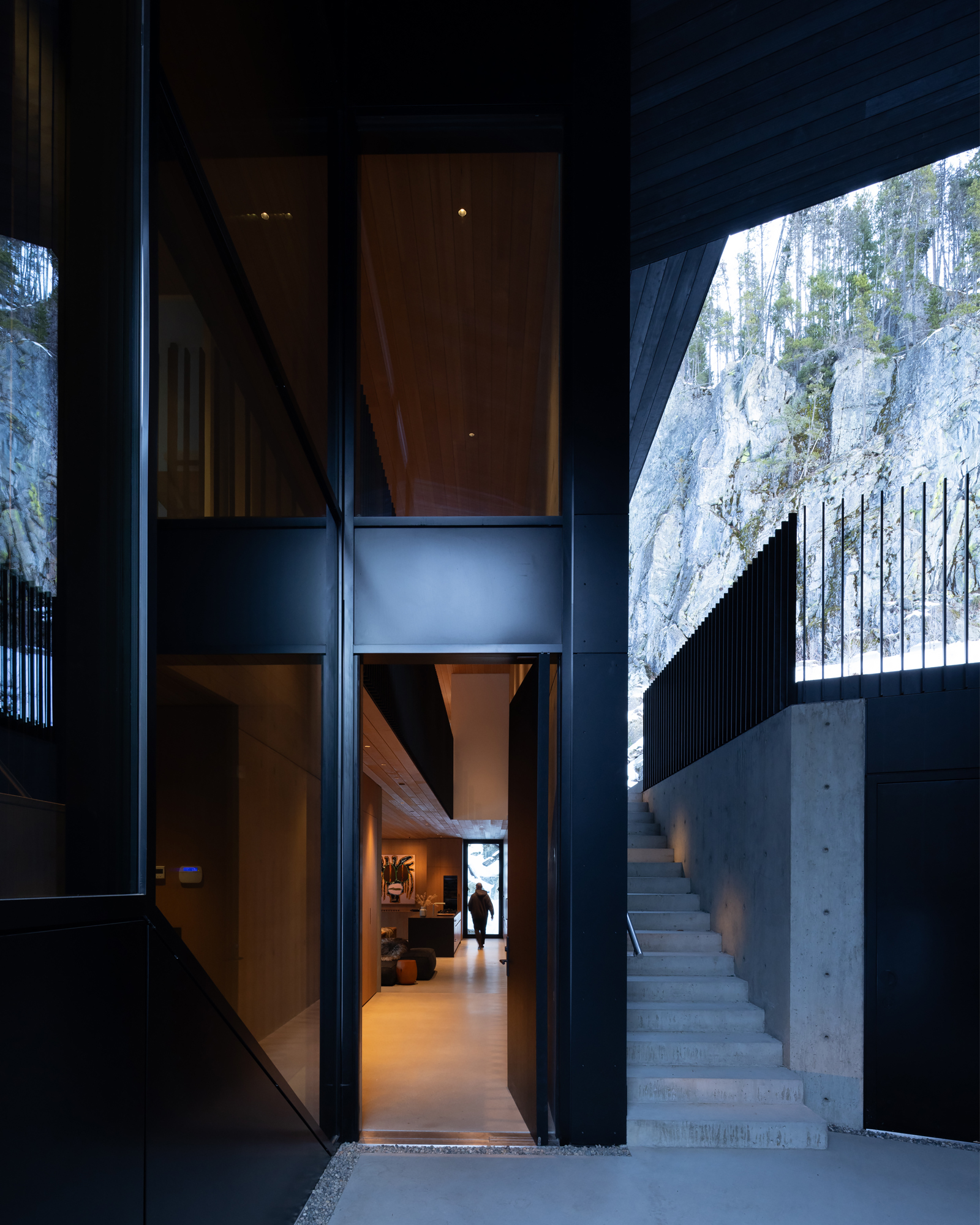 the-wedge_chalet_Whistler_canada_exterior-entrance-house.jpg