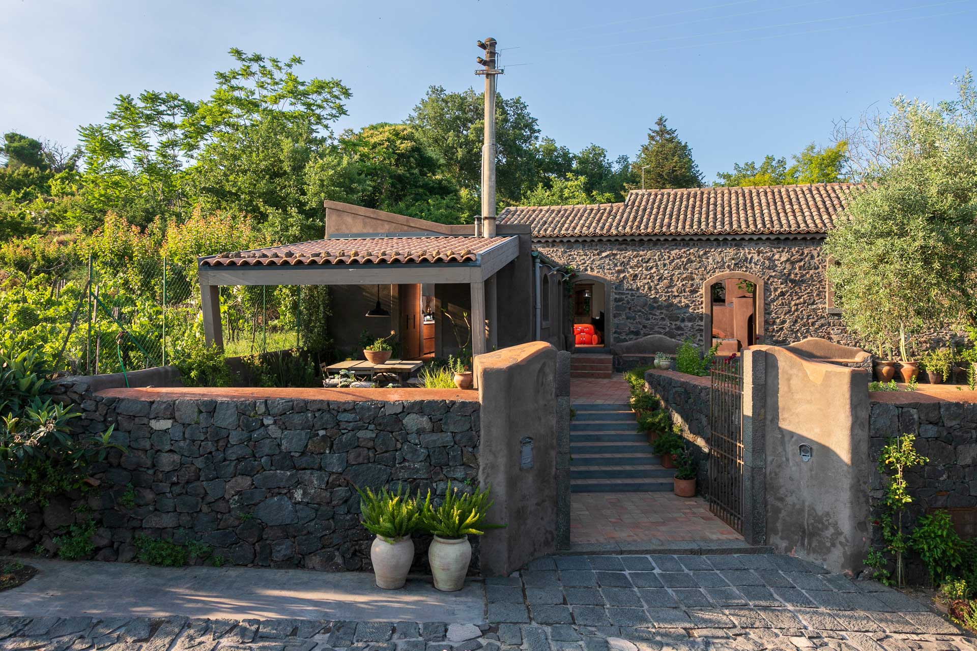 casa-varanni_house_sicily-italy_exterior-house.jpg