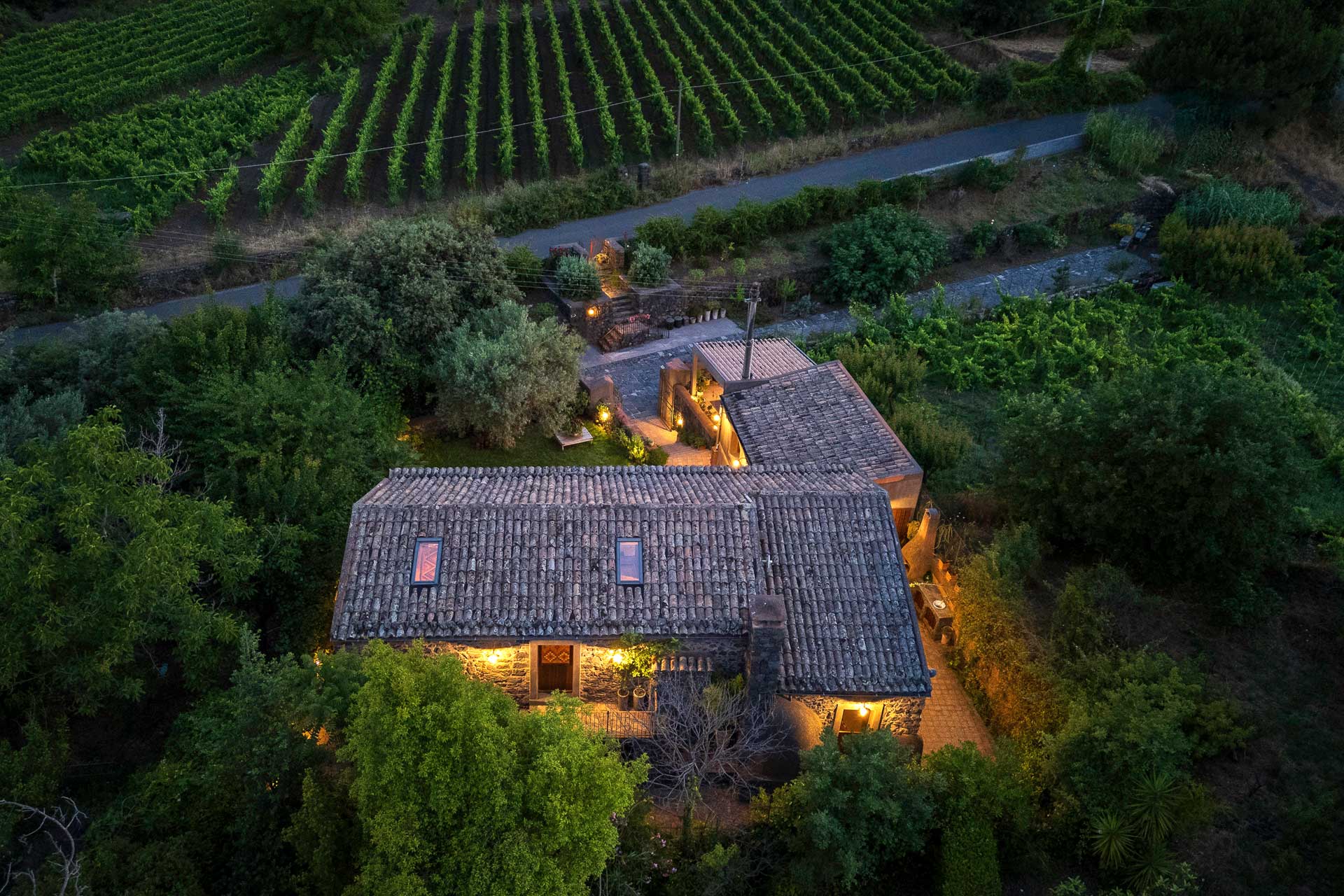 casa-varanni_house_sicily-italy_exterior-night-drone.jpg
