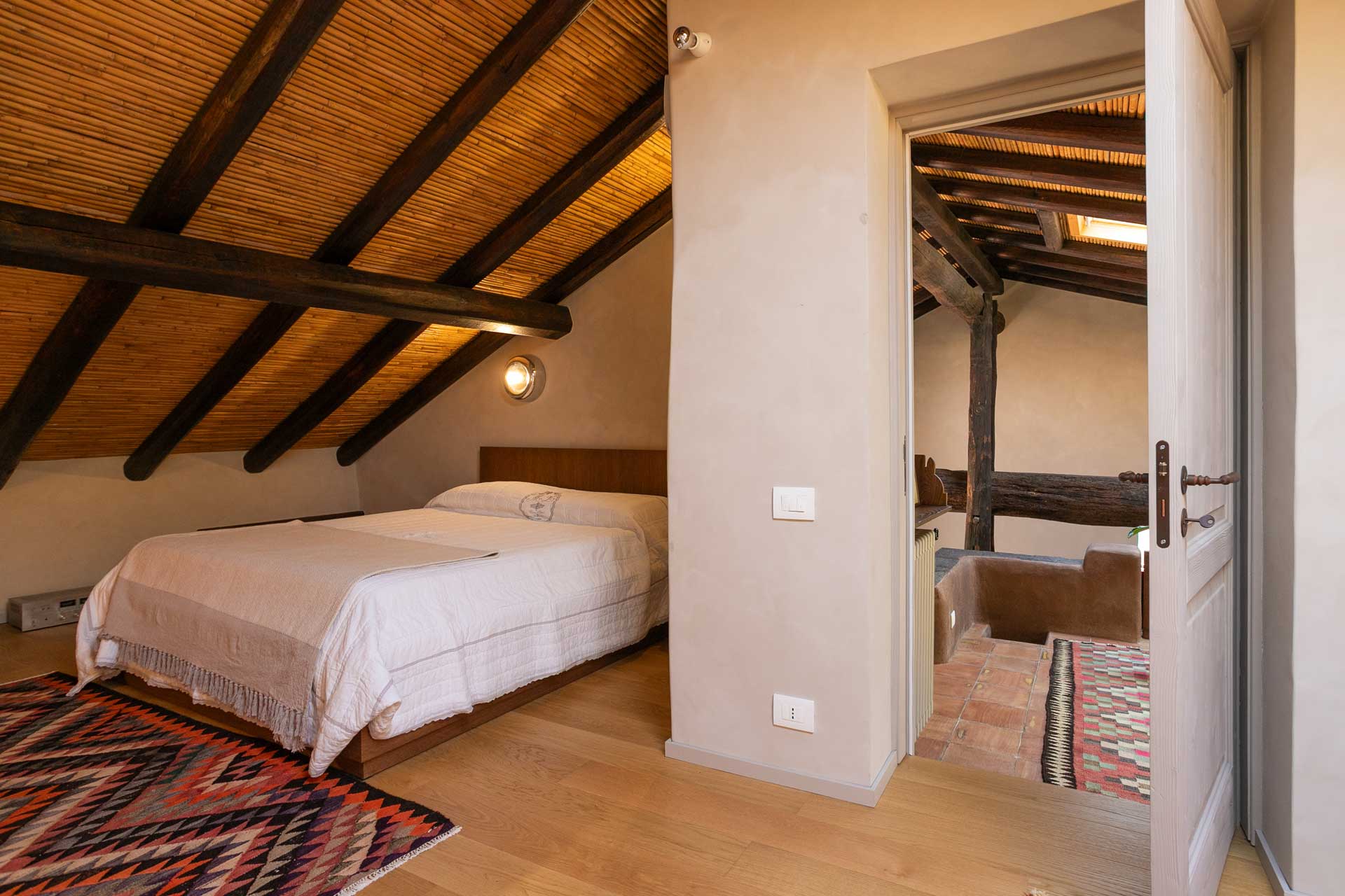 casa-varanni_house_sicily-italy_interior-bedroom-design.jpg