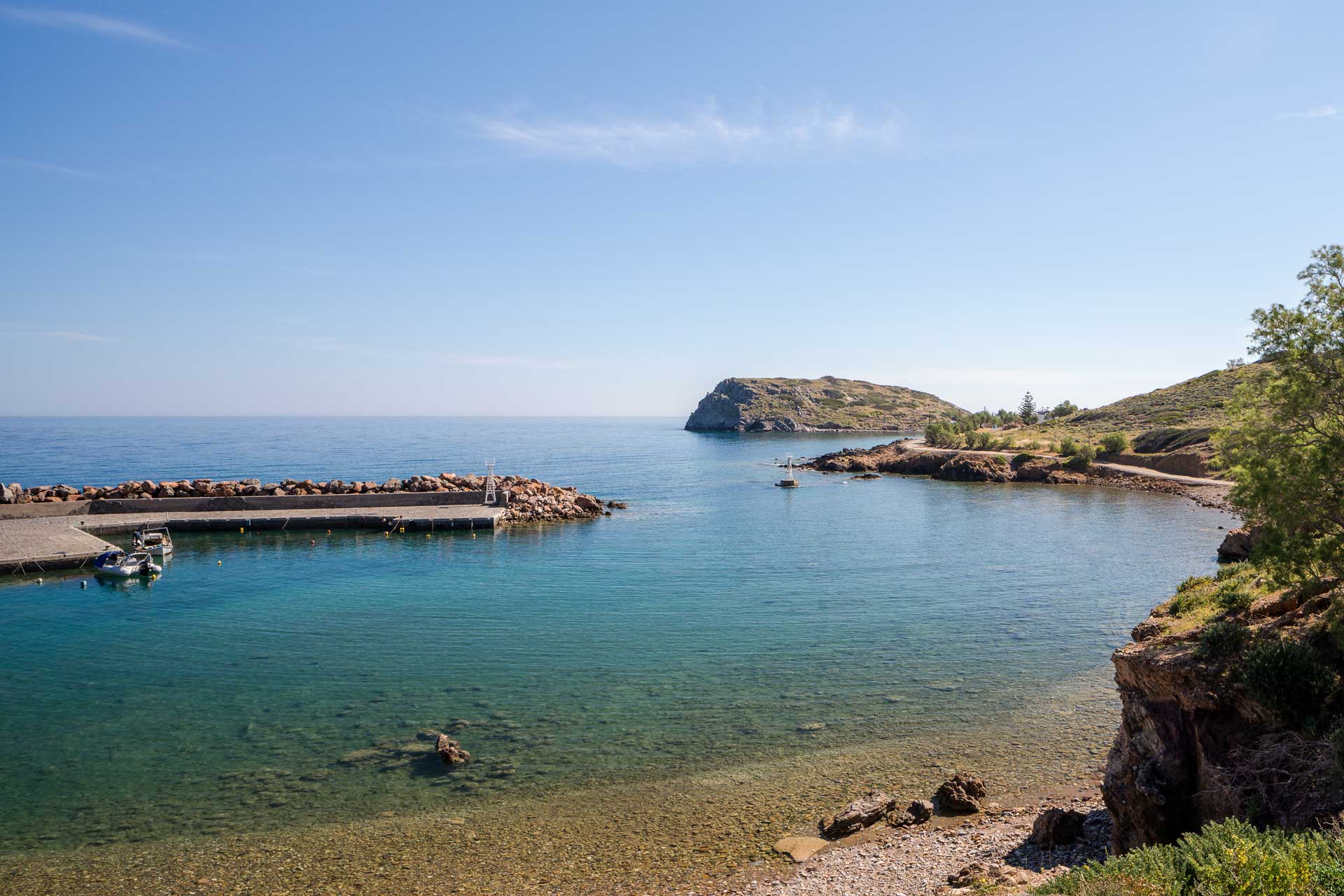 villa-nuez_villa_crete-greece_exterior-sea-view.jpg