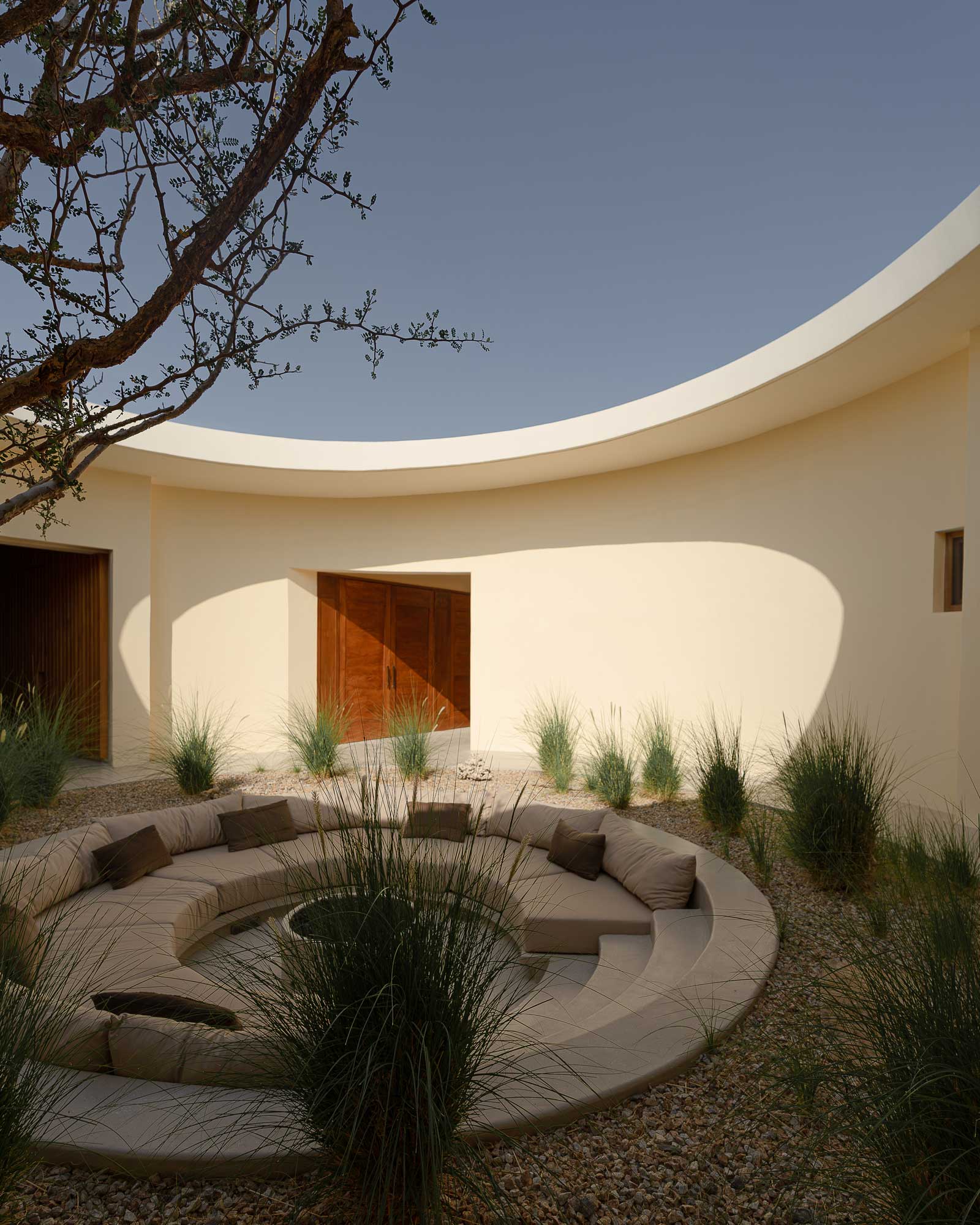 casa-suna-los-cabos_villa_los-cabos-baja-california-mexico_exterior-shadows.jpg