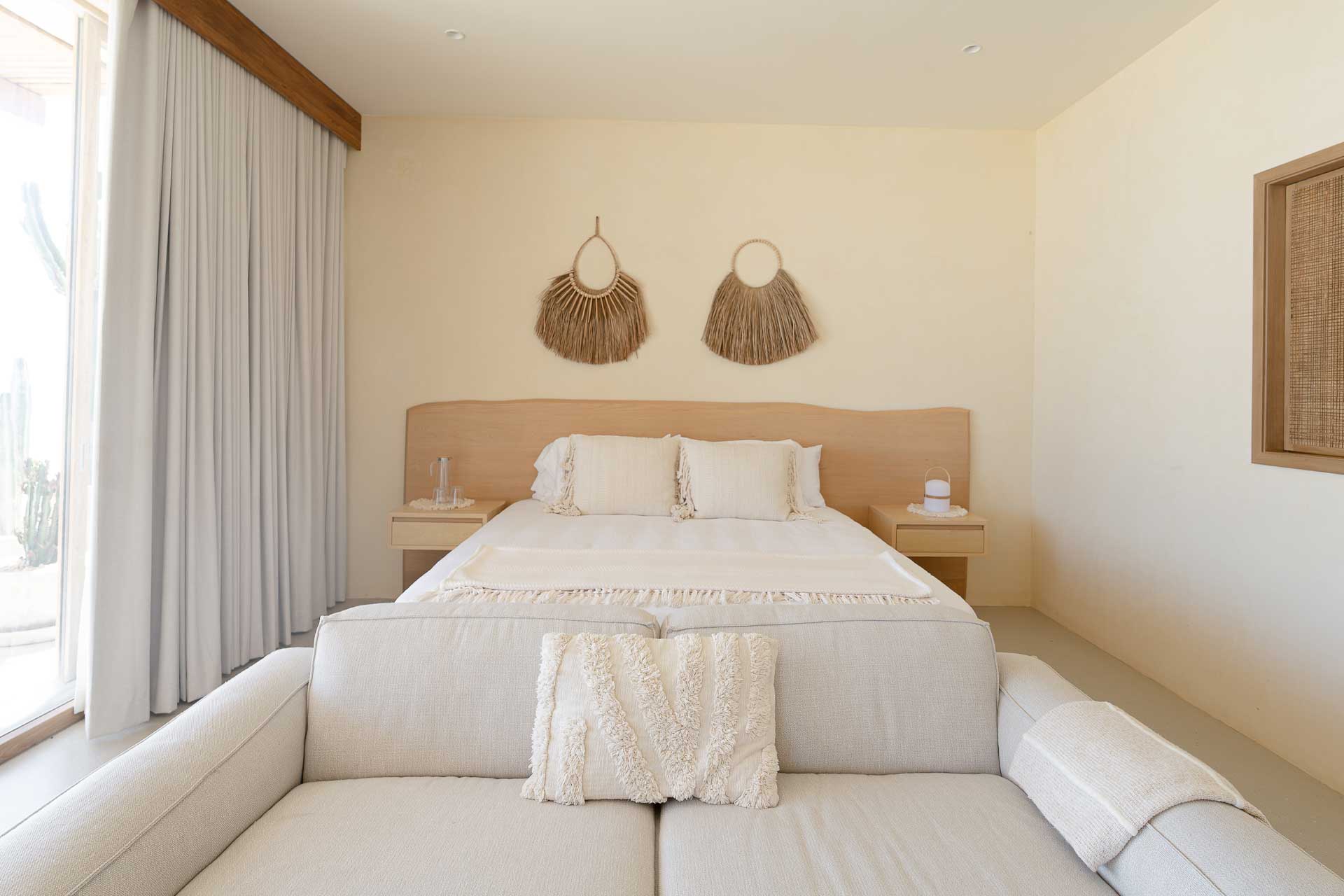 casa-suna-los-cabos_villa_los-cabos-baja-california-mexico_interior-bedroom-design.jpg