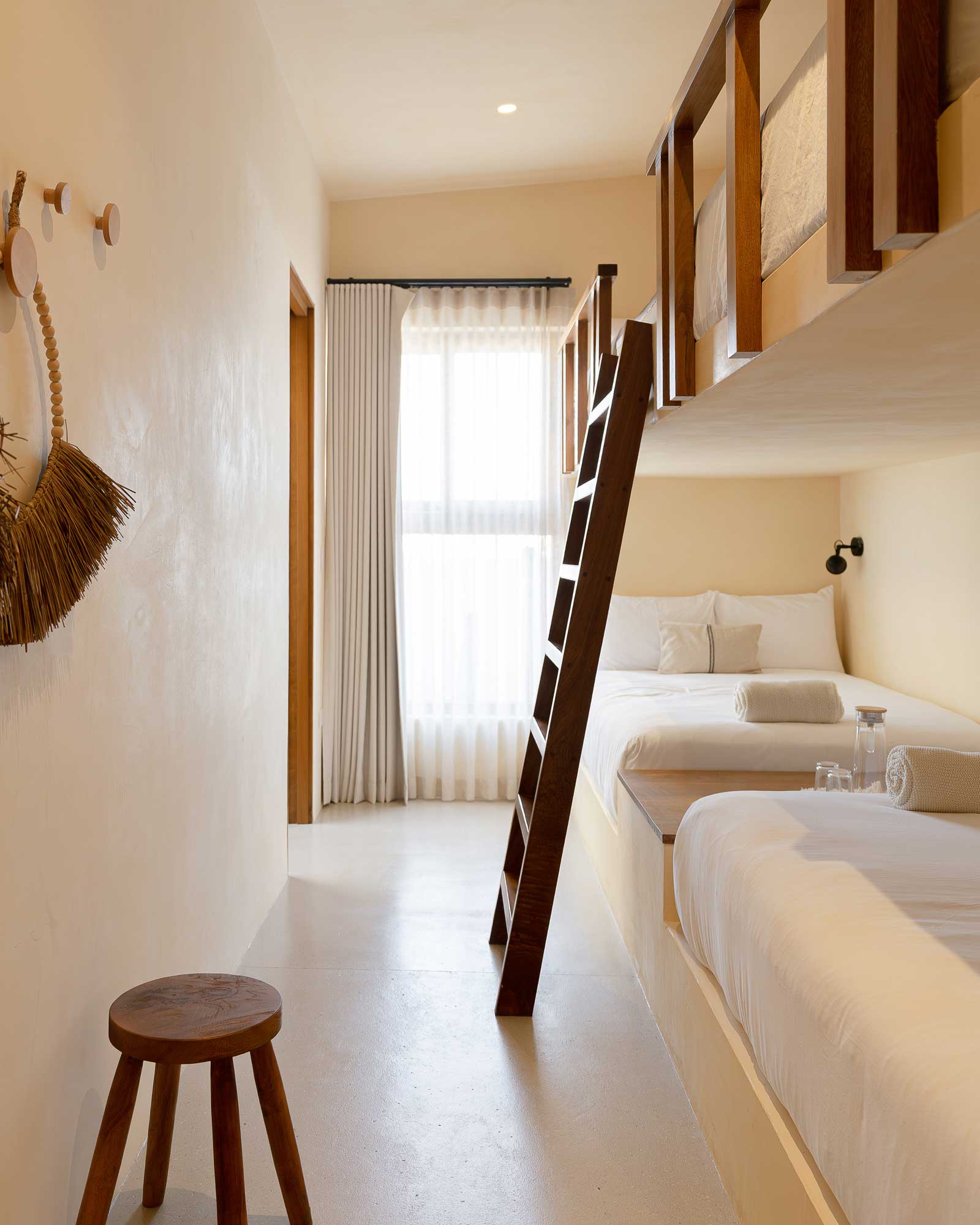 casa-suna-los-cabos_villa_los-cabos-baja-california-mexico_interior-bunk-beds.jpg