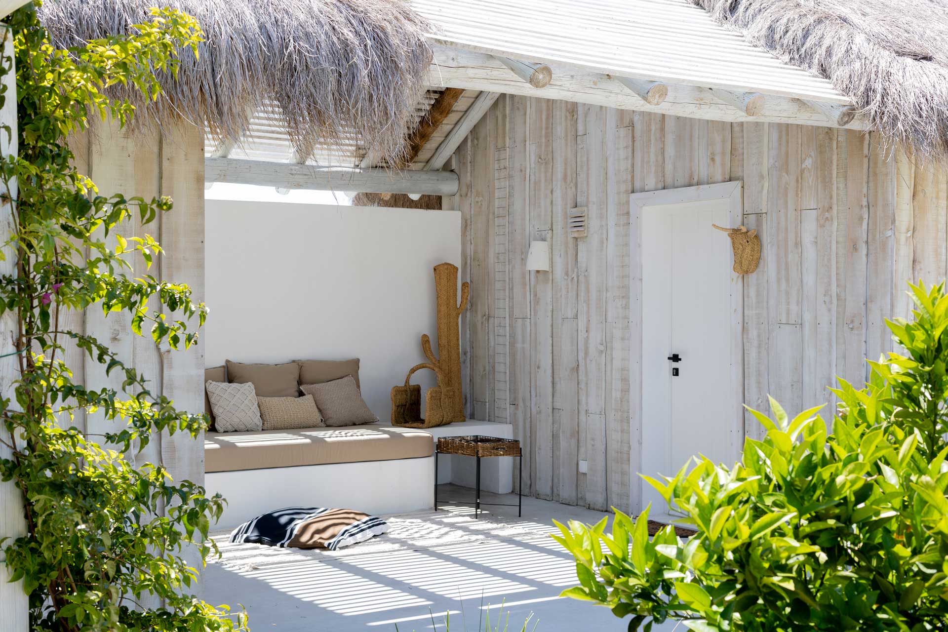 casa-celeste_villa_comporta-portugal_exterior-sofa-detail.jpg