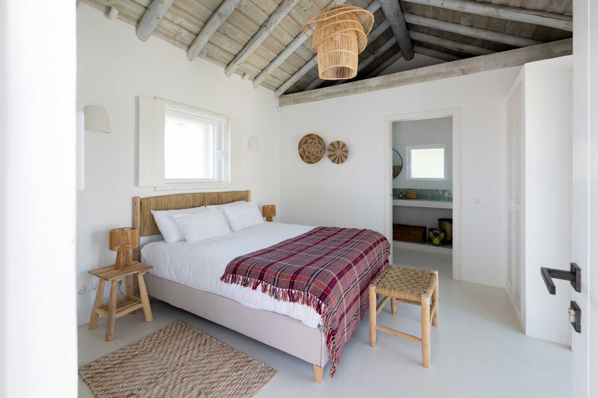 casa-celeste_villa_comporta-portugal_interior-bed-room-design.jpg