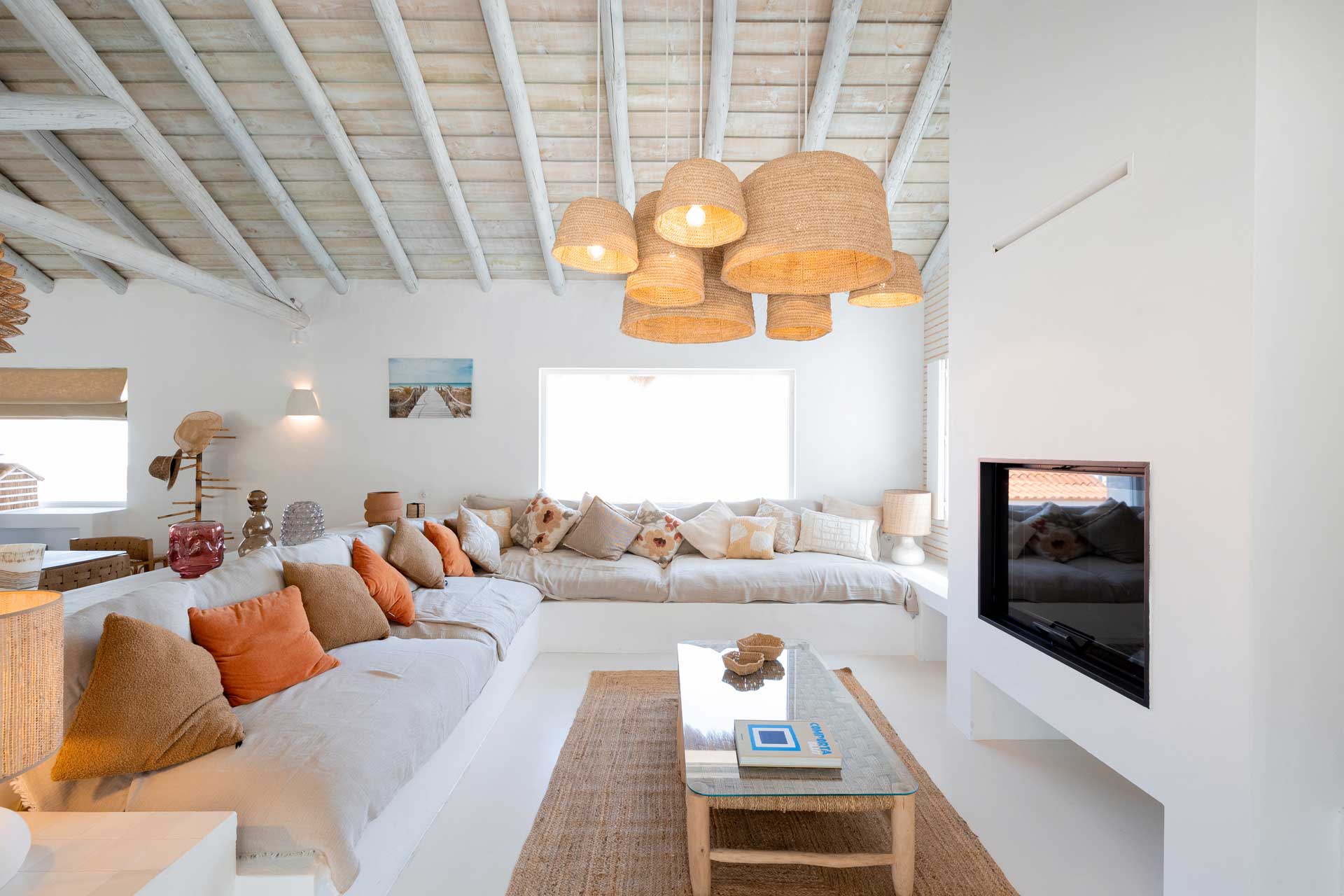 casa-celeste_villa_comporta-portugal_interior-living-room.jpg