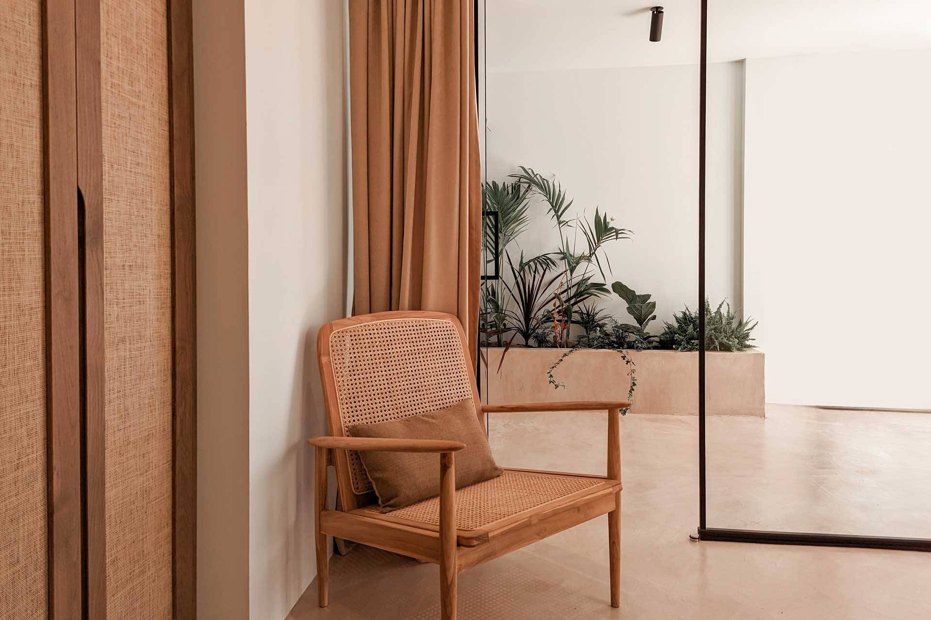 villa-nuez_villa_crete-greece_interior-chair.jpg