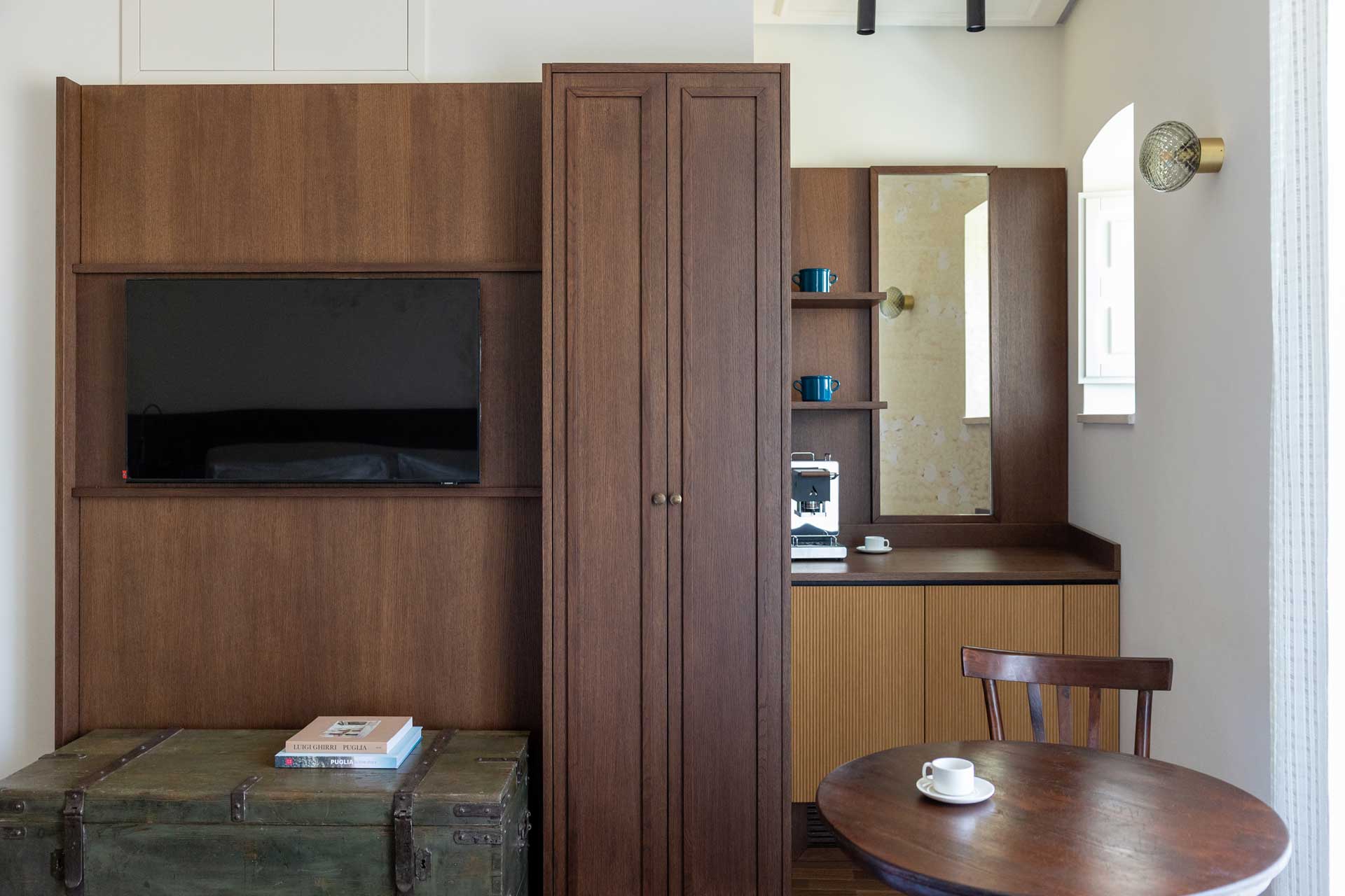 palazzina-gentile_guesthouse_puglia-italy_interior-bedroom-space.jpg