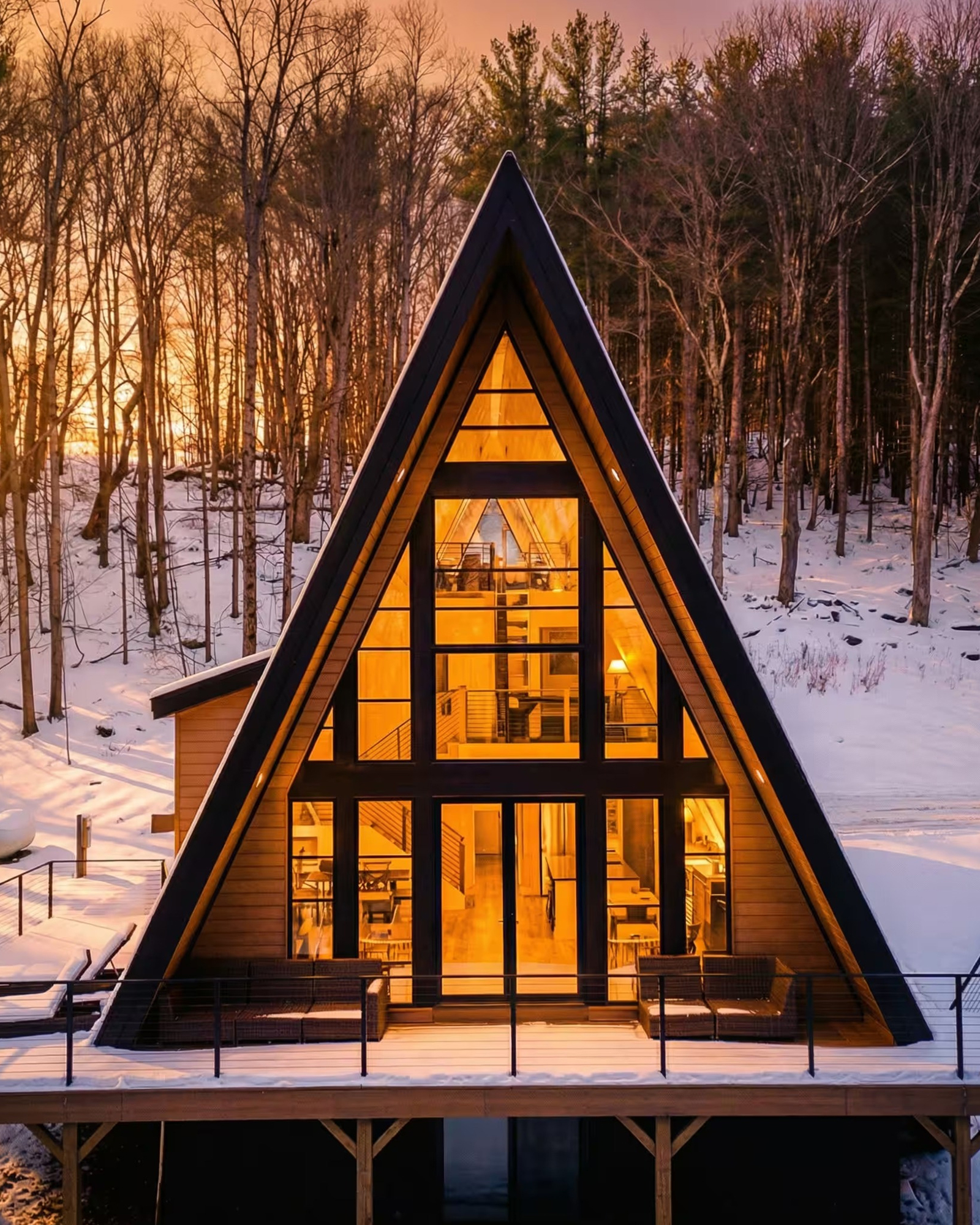 moonlight-mountain-house_cabin_new-york-usa_exterior-facade-snow.jpg