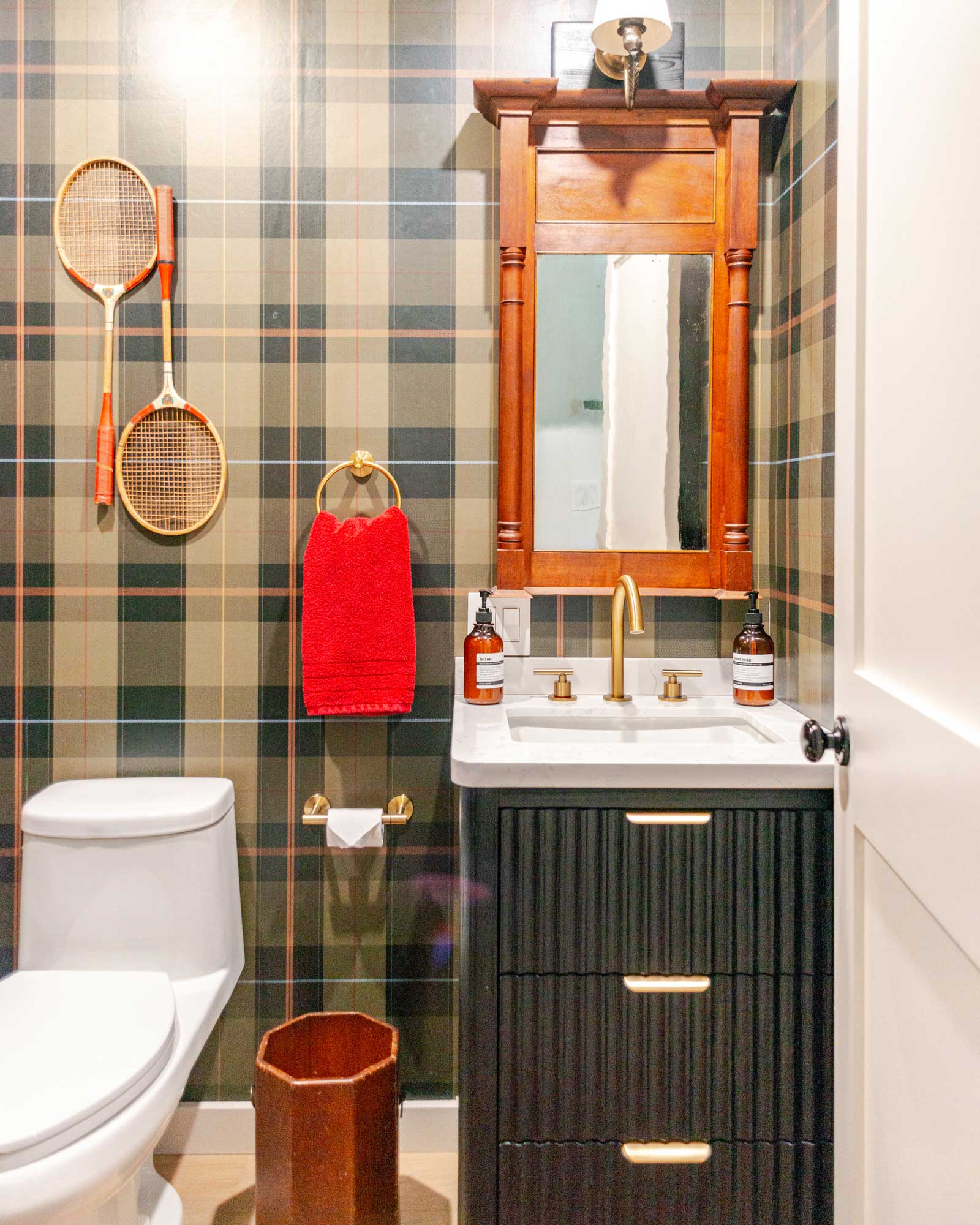 moonlight-mountain-house_cabin_new-york-usa_interior-bathroom.jpg