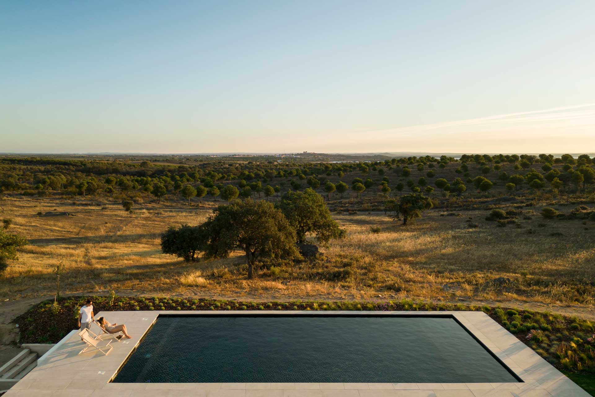 monte-vicente_villa_alentejo-portugal_exterior-pool.jpg
