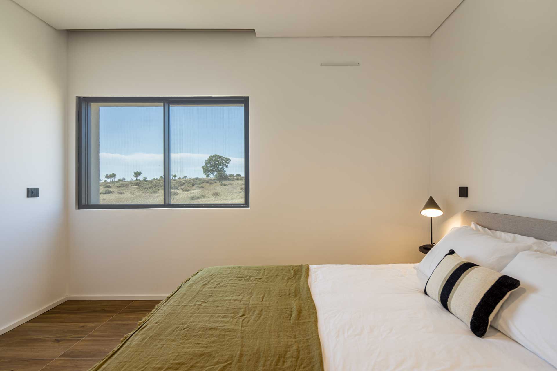 monte-vicente_villa_alentejo-portugal_interior-bedroom.jpg