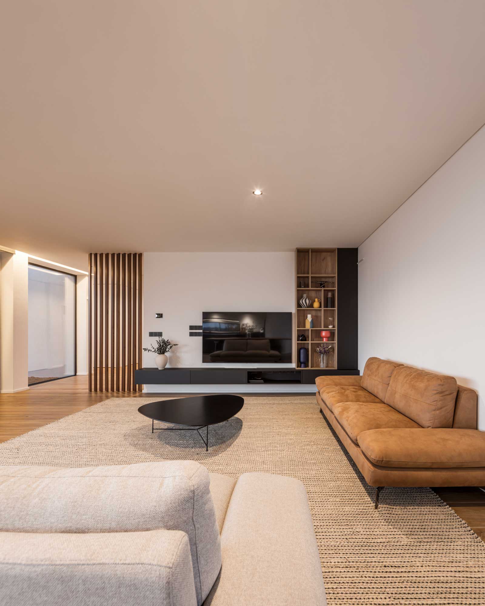 monte-vicente_villa_alentejo-portugal_interior-tv-room.jpg