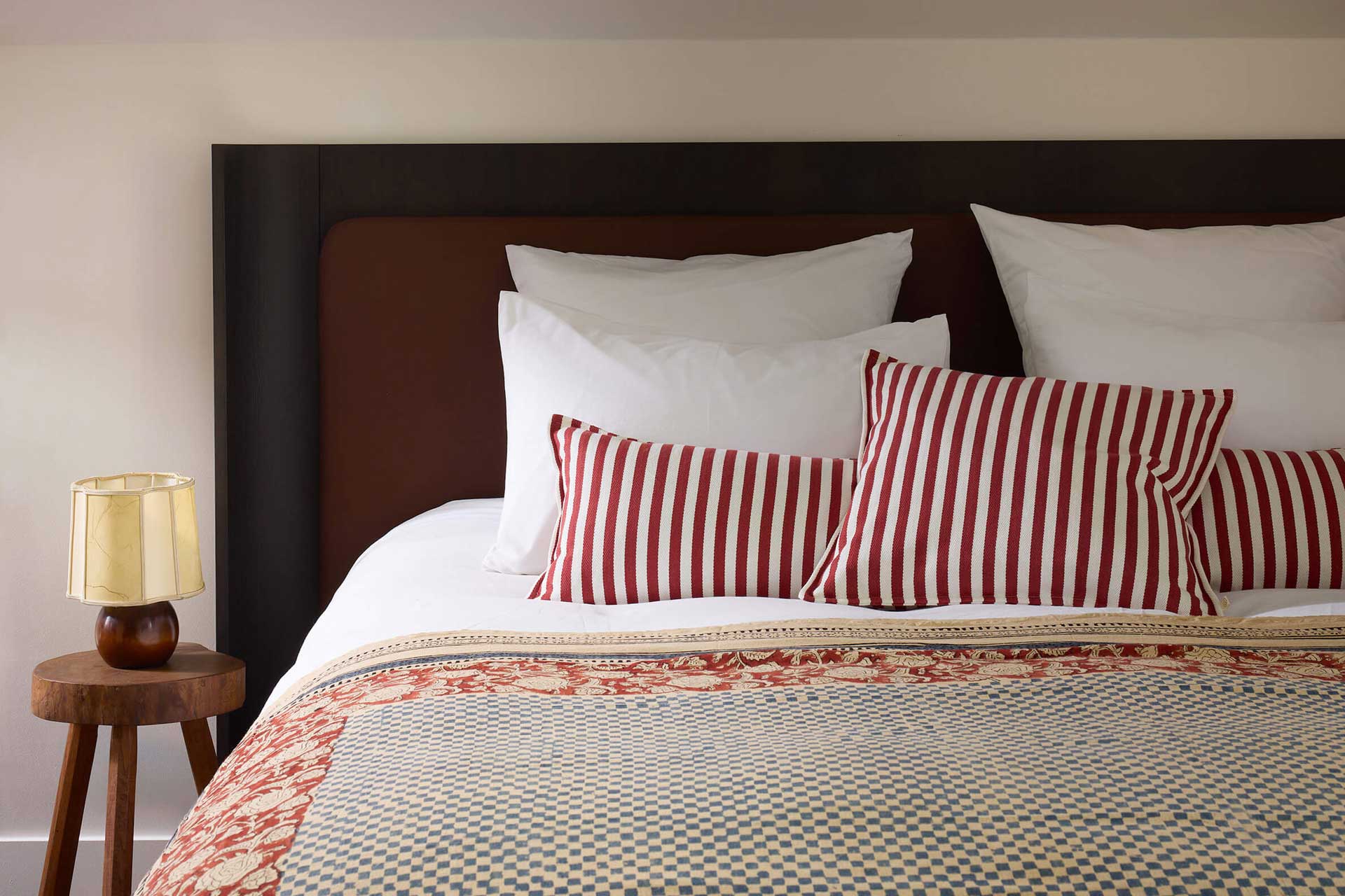 the-velvet-house_house_ile-de-france-france_interior-bedroom.jpg