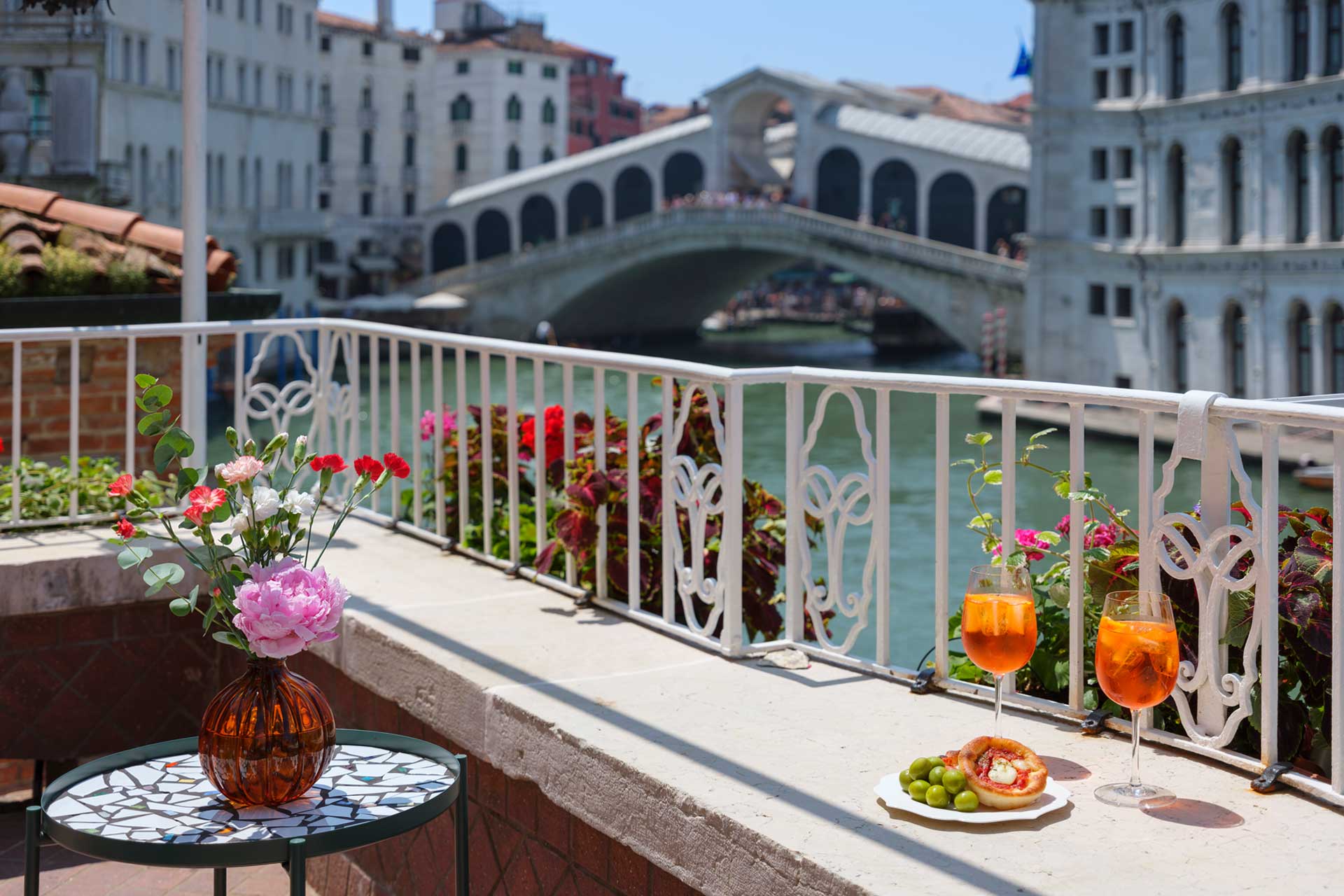 ca-dadda_palazzo_venice-italy_exterior-view.jpg