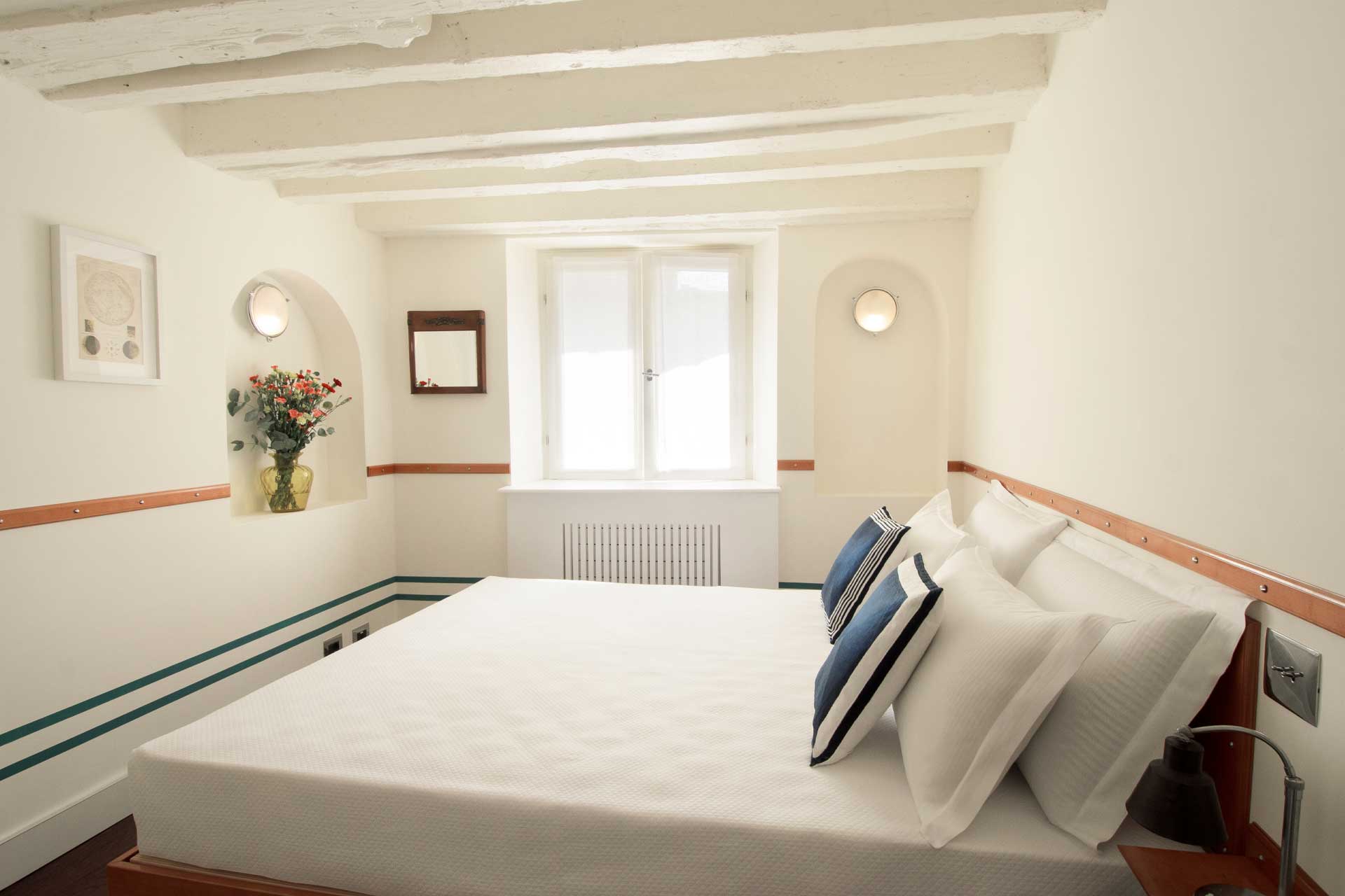 ca-dadda_palazzo_venice-italy_interior-bedroom.jpg