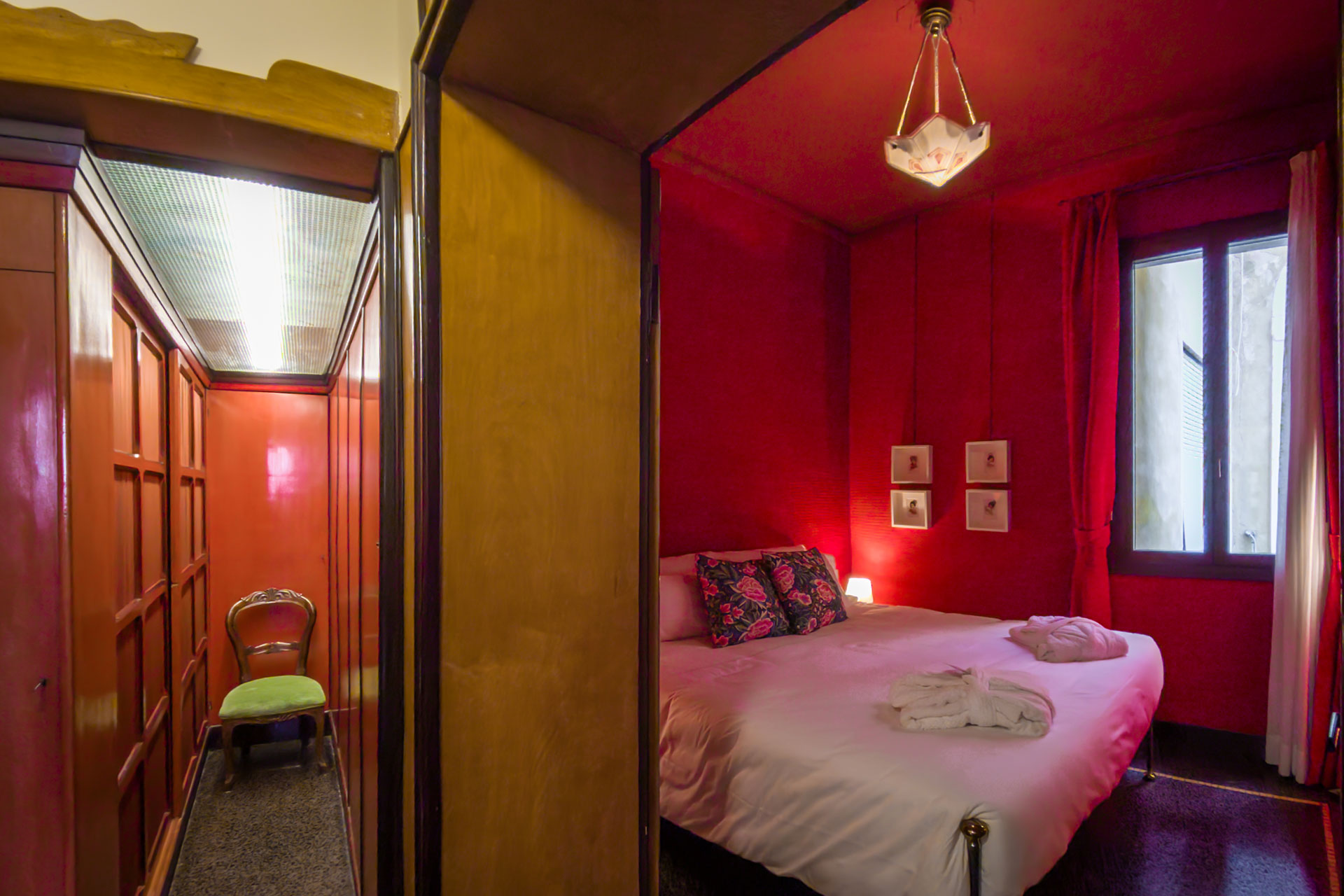 ca-dadda_palazzo_venice-italy_interior-bedroom.jpg