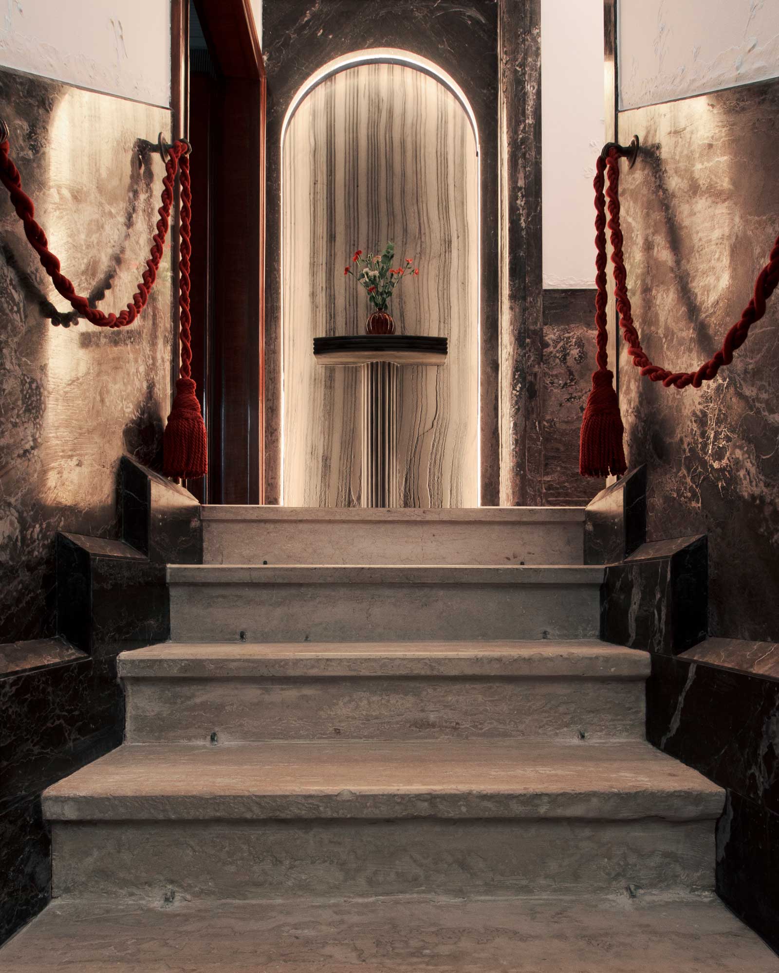 ca-dadda_palazzo_venice-italy_interior-entrance-stairs.jpg