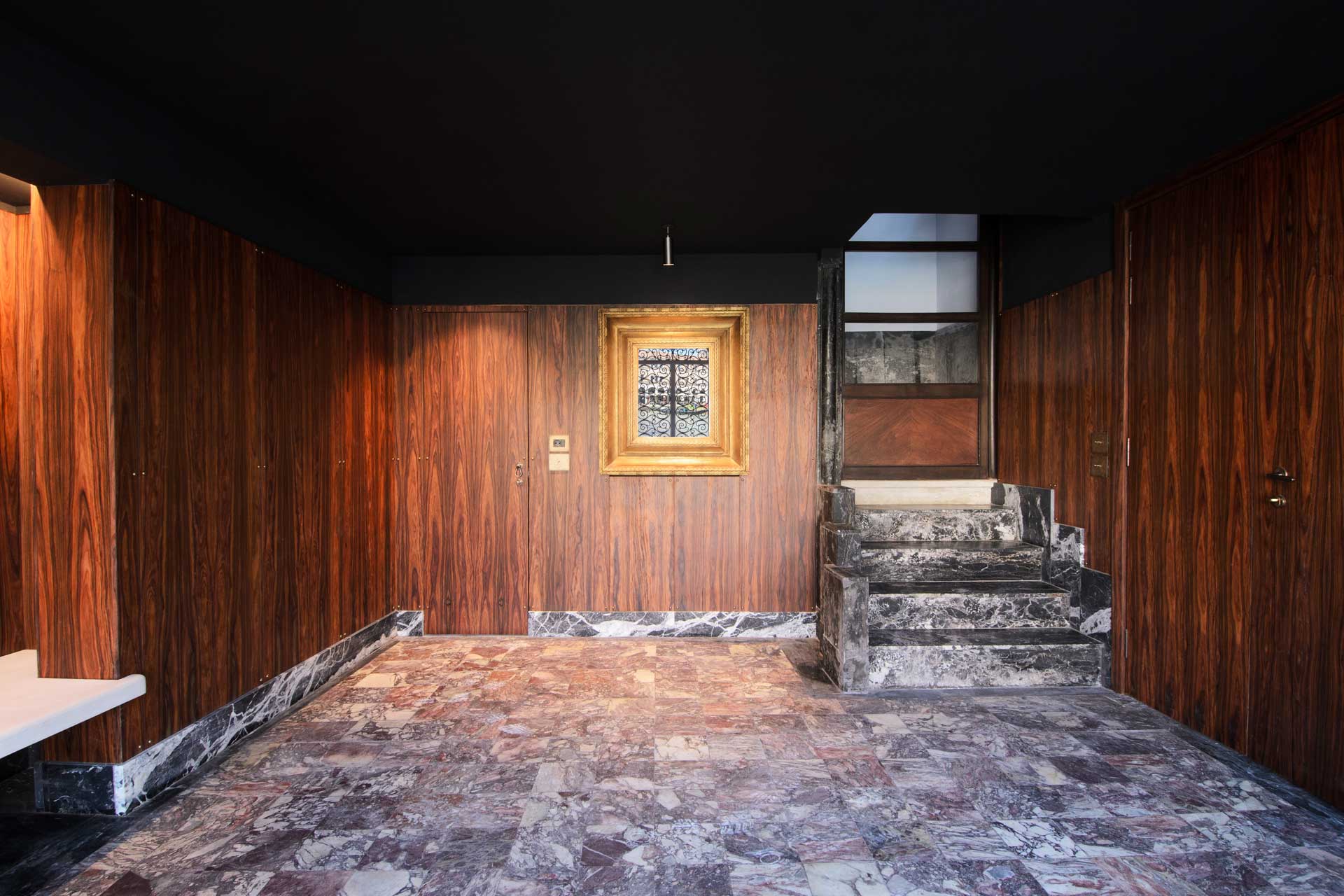 ca-dadda_palazzo_venice-italy_interior-room.jpg