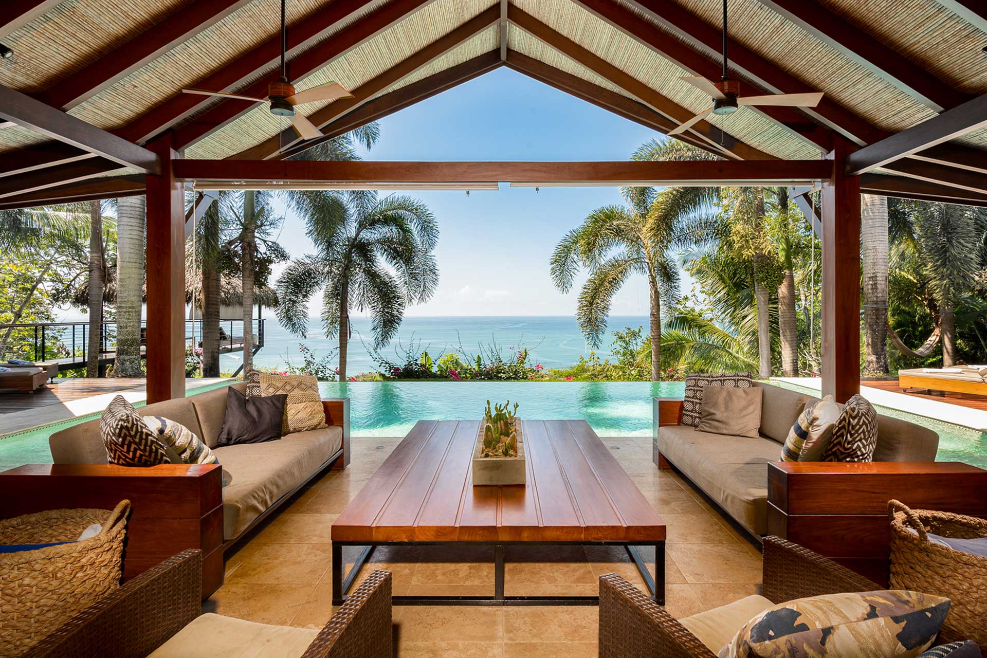 casa-brisas-del-cabo_villa_puntarenas-costa-rica_exterior-terrace-view.jpg