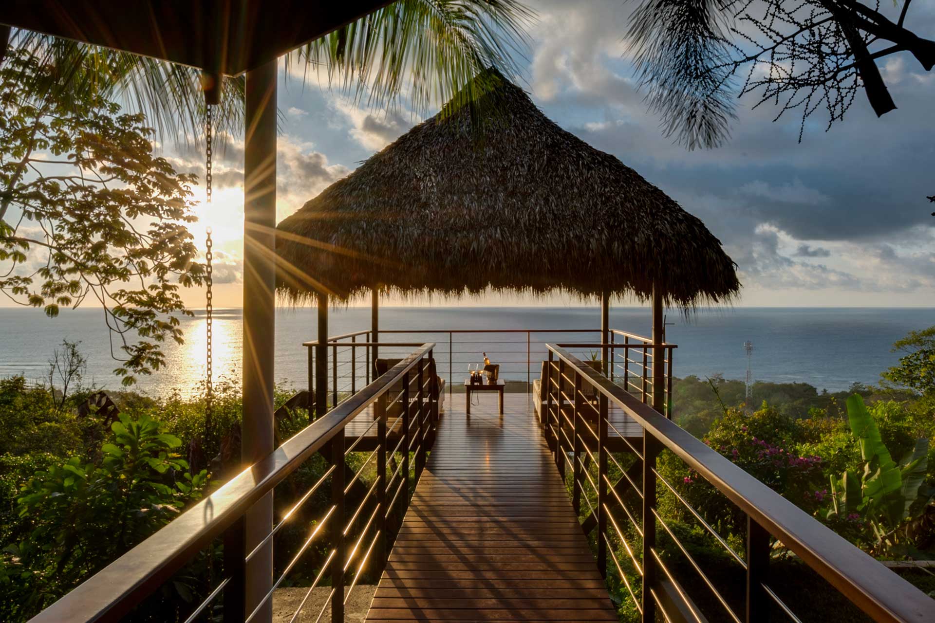 casa-brisas-del-cabo_villa_puntarenas-costa-rica_exterior-view-wine.jpg