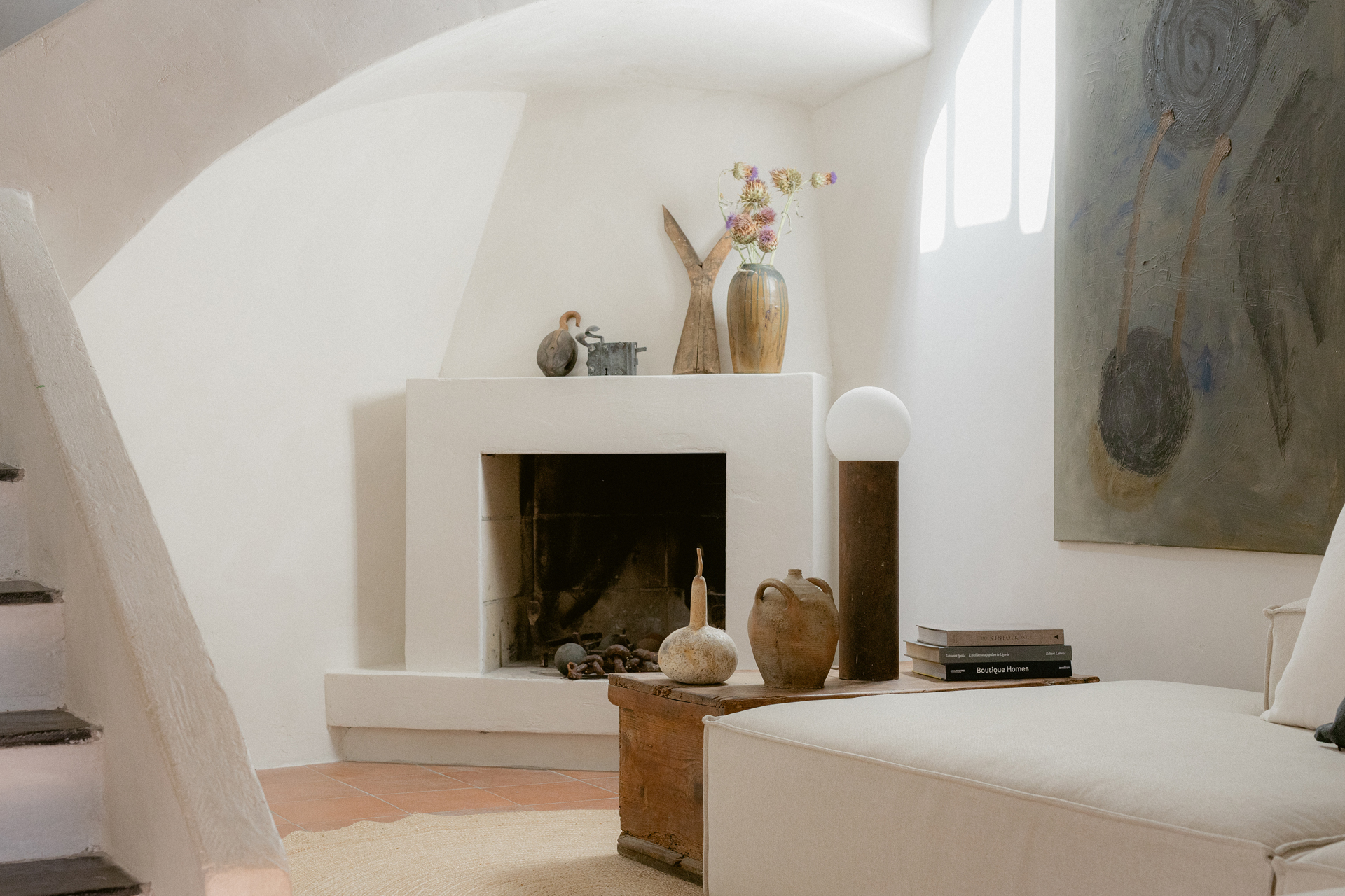 casa-tunin_house_liguria-italy_interior-fireplace.jpg