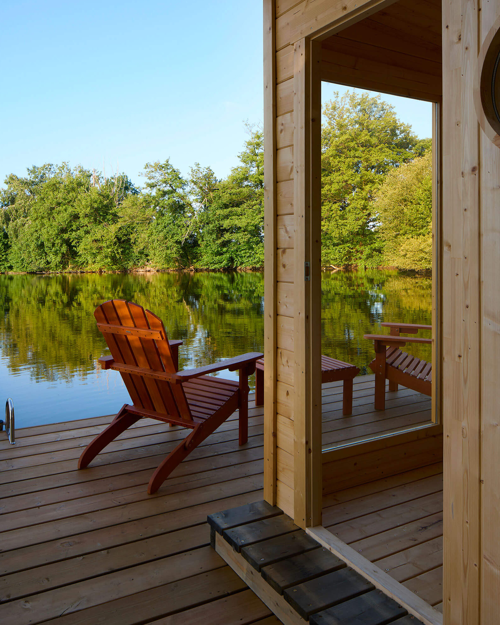boucles-de-seine_cottage_normandie-france_exterior-sauna.jpg