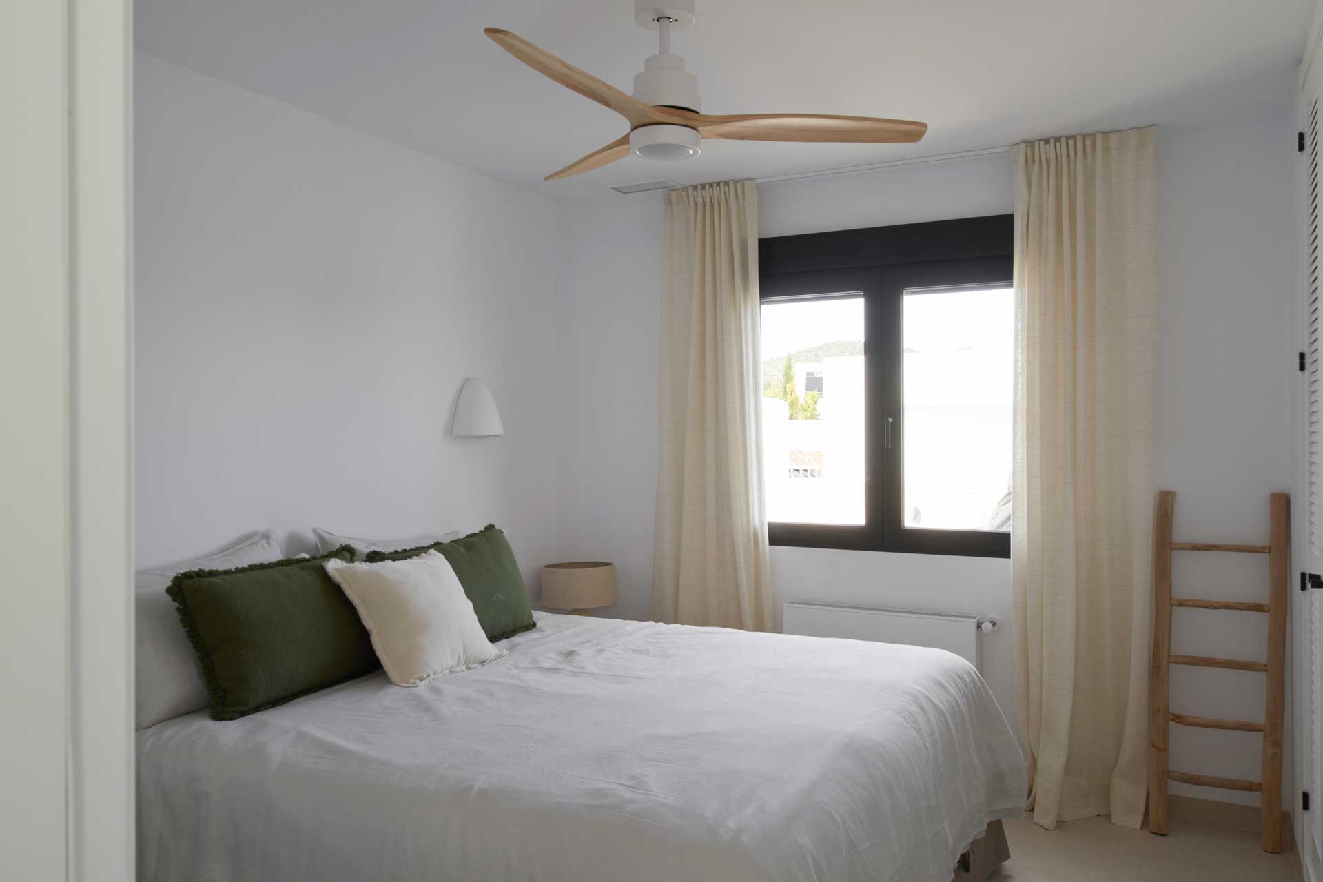 la-casa-betty_villa_alicante-spain_interior-bedroom-design.jpg