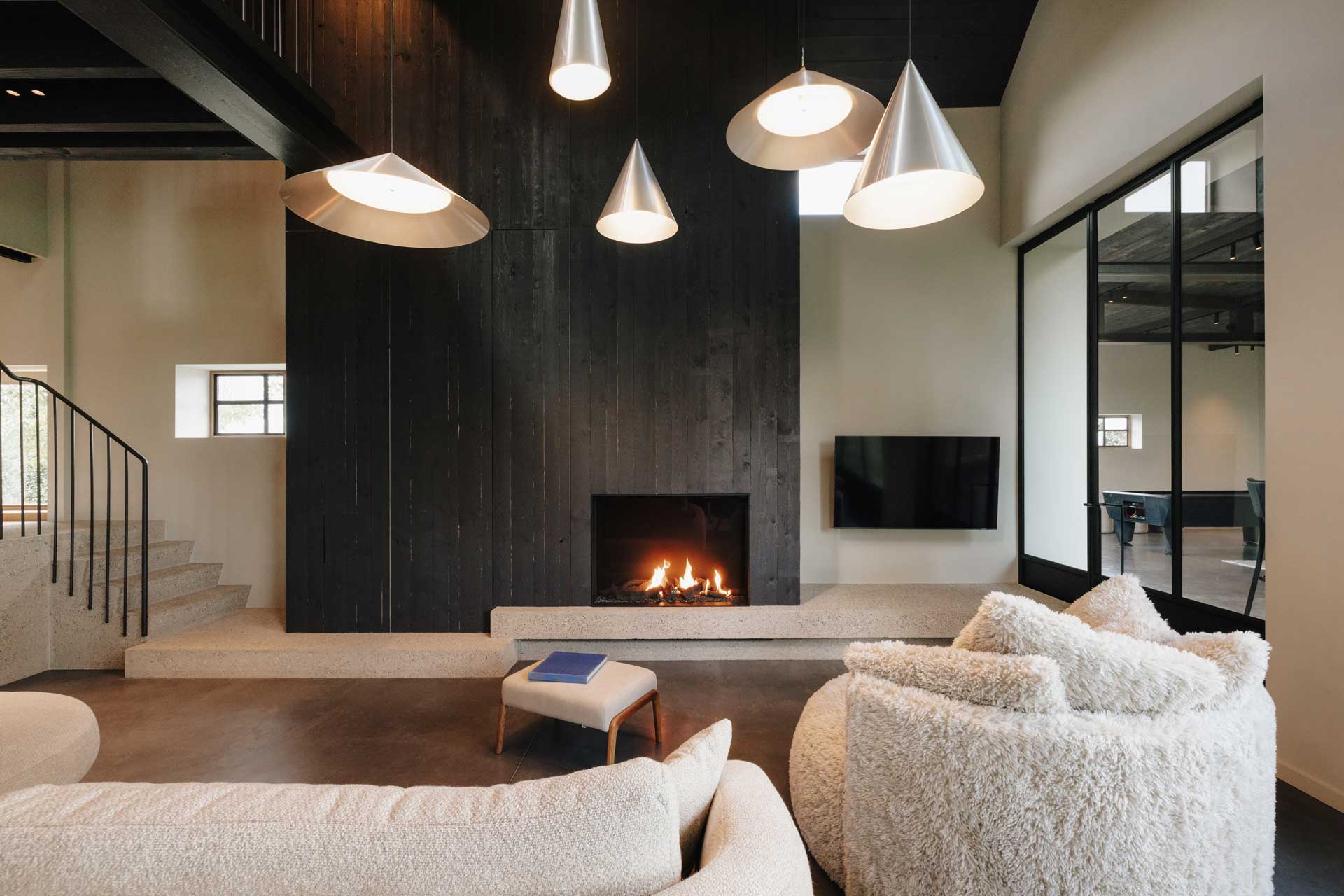 barn-80_farmhouse_vlaanderen-belgium_interior-living-room.jpg