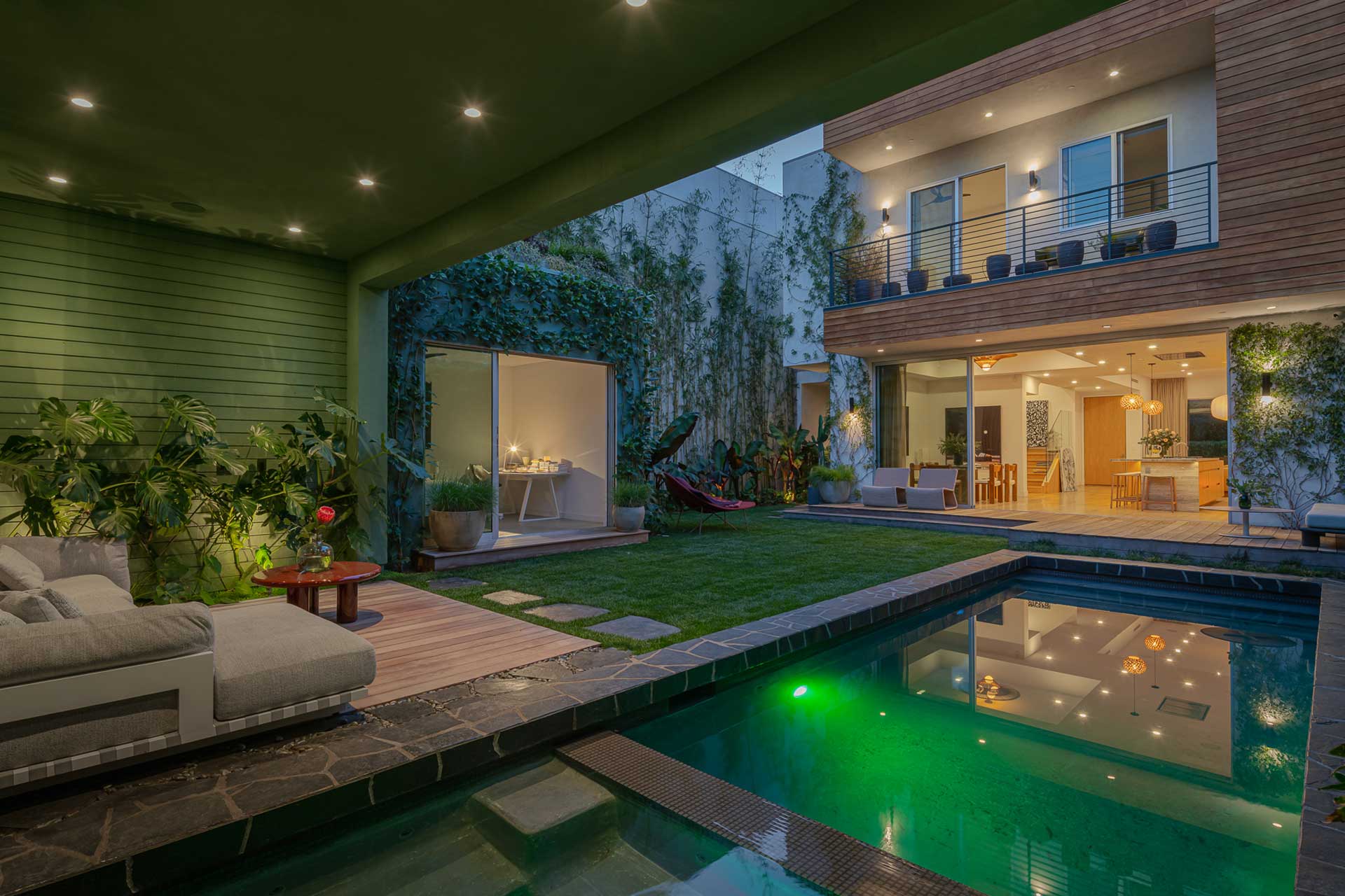 flora-house-ashcroft_house_california-usa_exterior-night-pool.jpg