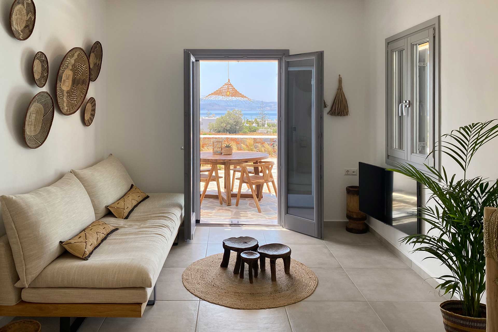 beachhouse-omega-naxos_beachhouse_naxos-cyclades-greece_interior.jpg
