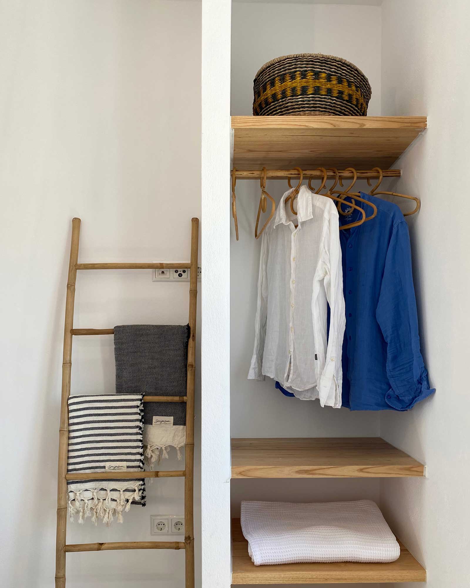 beachhouse-omega-naxos_beachhouse_naxos-cyclades-greece_interior-closet-detail.jpg
