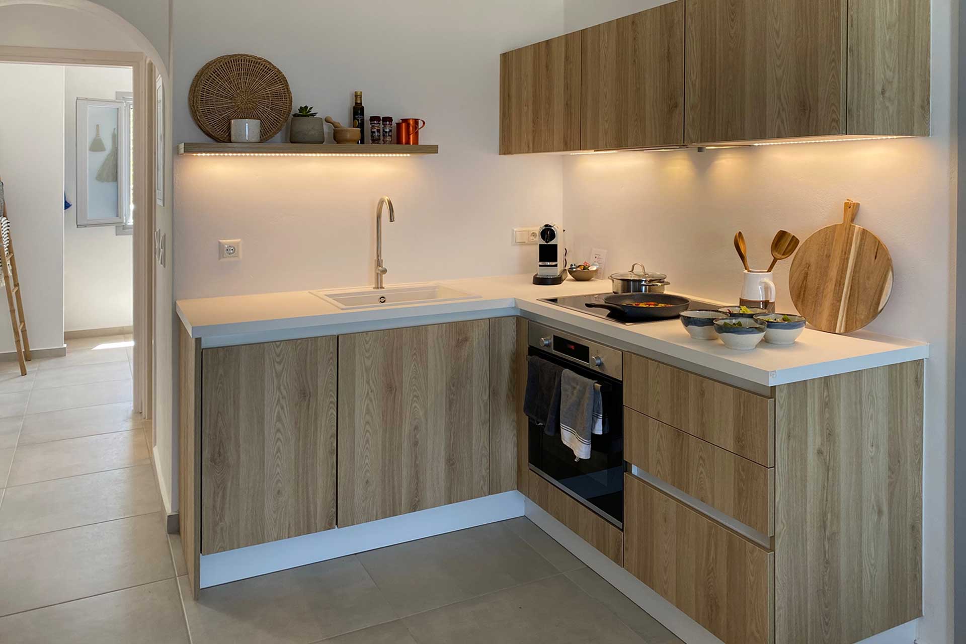 beachhouse-omega-naxos_beachhouse_naxos-cyclades-greece_interior-kitchen-detail.jpg