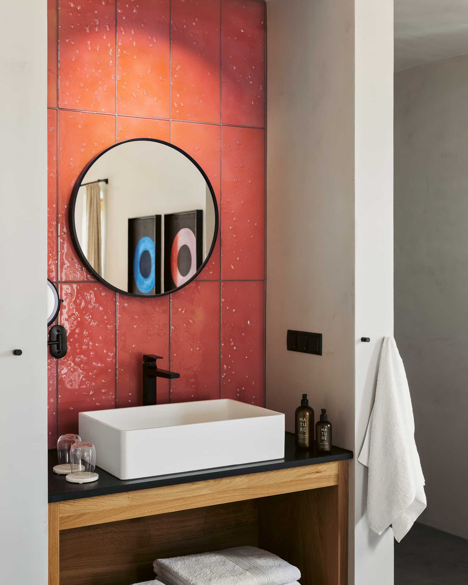 haus-rosa-am-wildbachberg_house_steiermark-austria_interior-bathroom.jpg