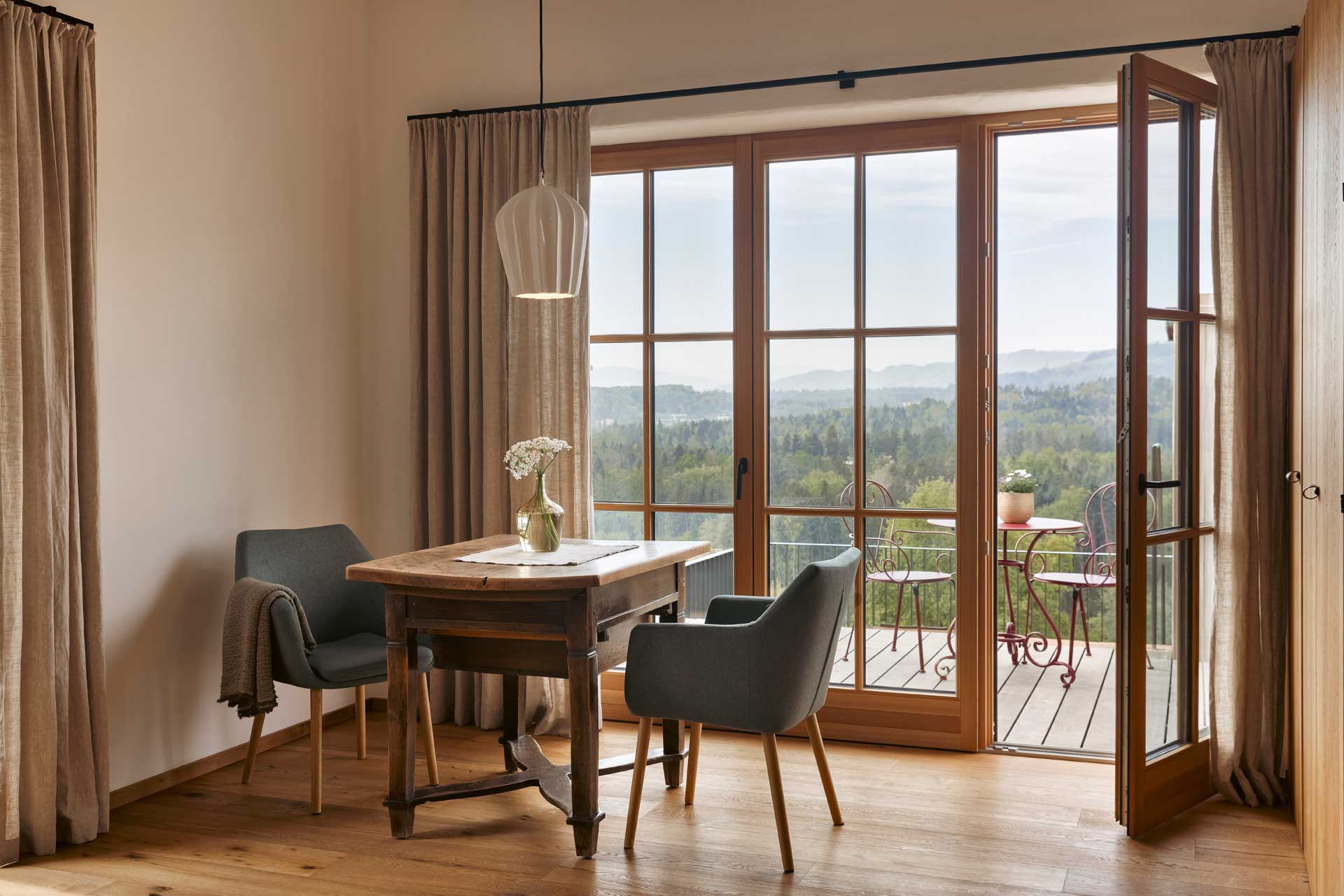 haus-rosa-am-wildbachberg_house_steiermark-austria_interior-view.jpg