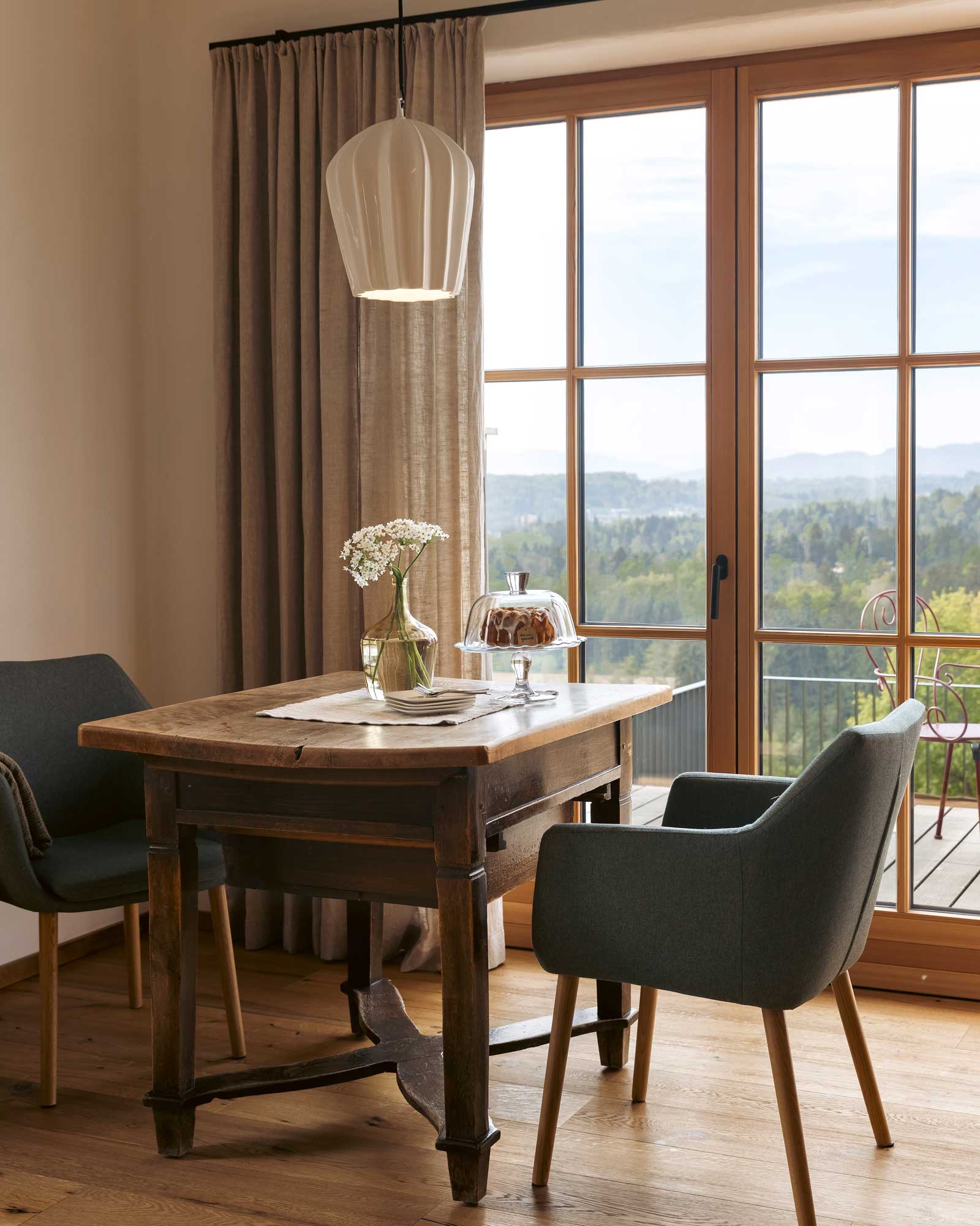 haus-rosa-am-wildbachberg_house_steiermark-austria_interior-window.jpg