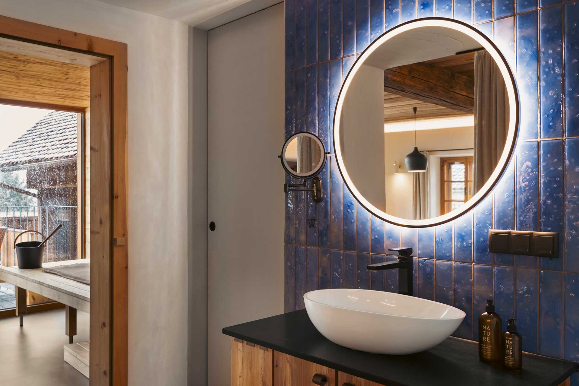 haus-franzl-am-wildbachberg_house_steiermark-austria_interior-bathroom.jpg