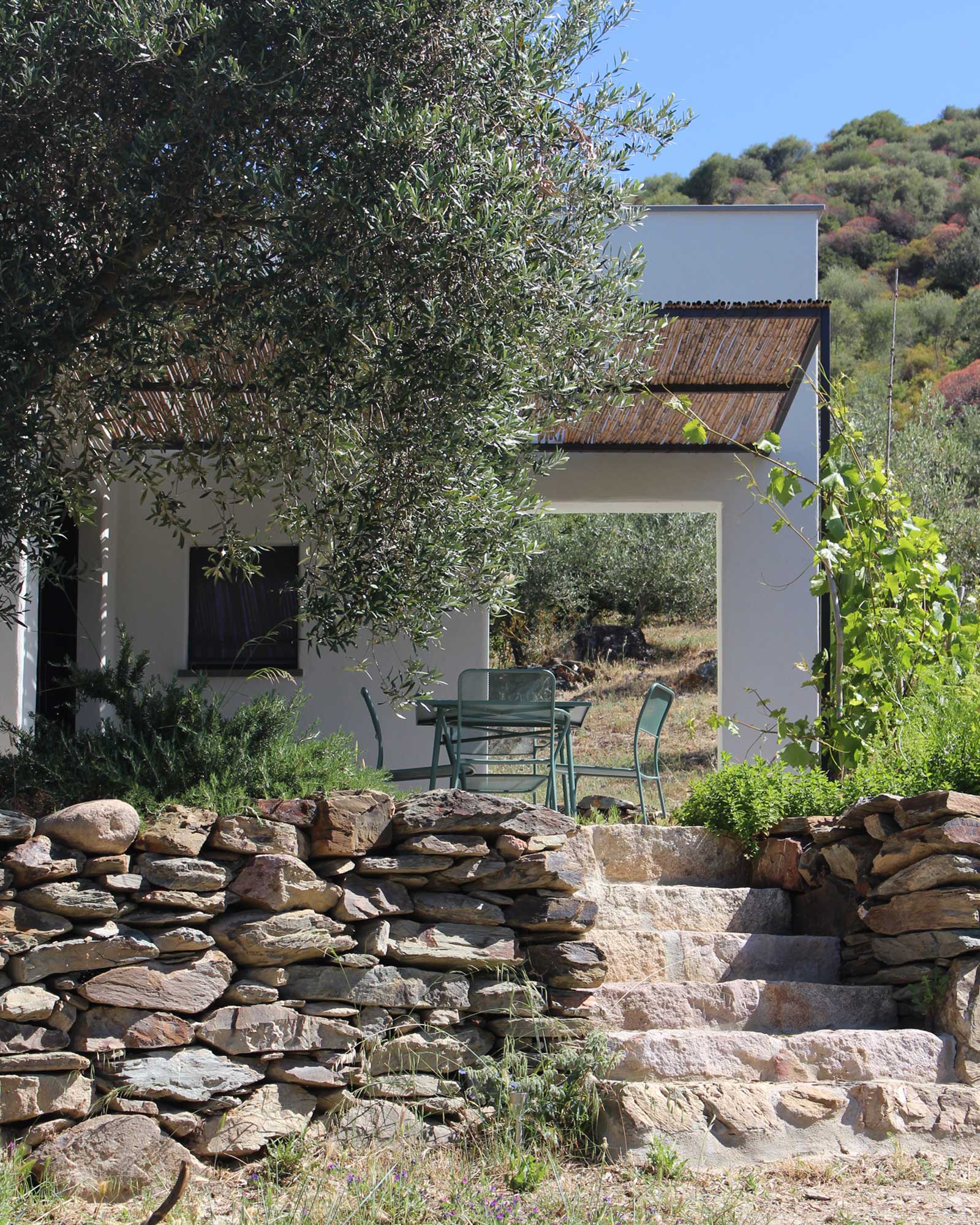 luxi-bia-guesthouses-la-residenza_house_sardegna-italy_exterior-design.jpg