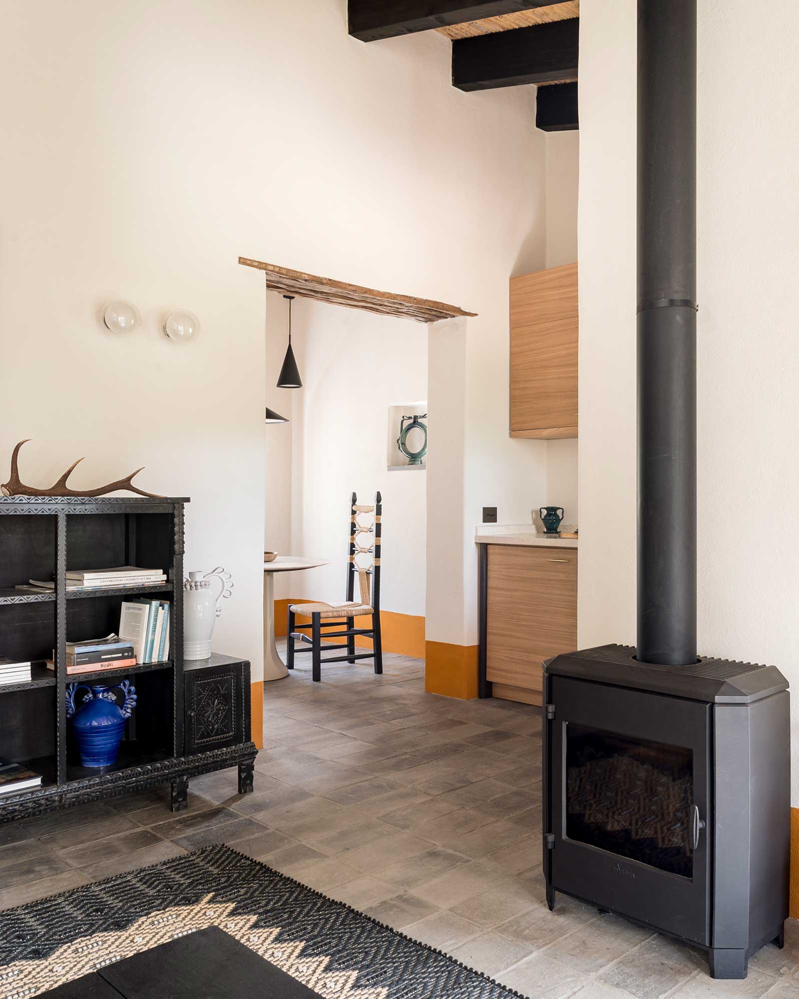 luxi-bia-guesthouses-la-residenza_house_sardegna-italy_interior.jpg