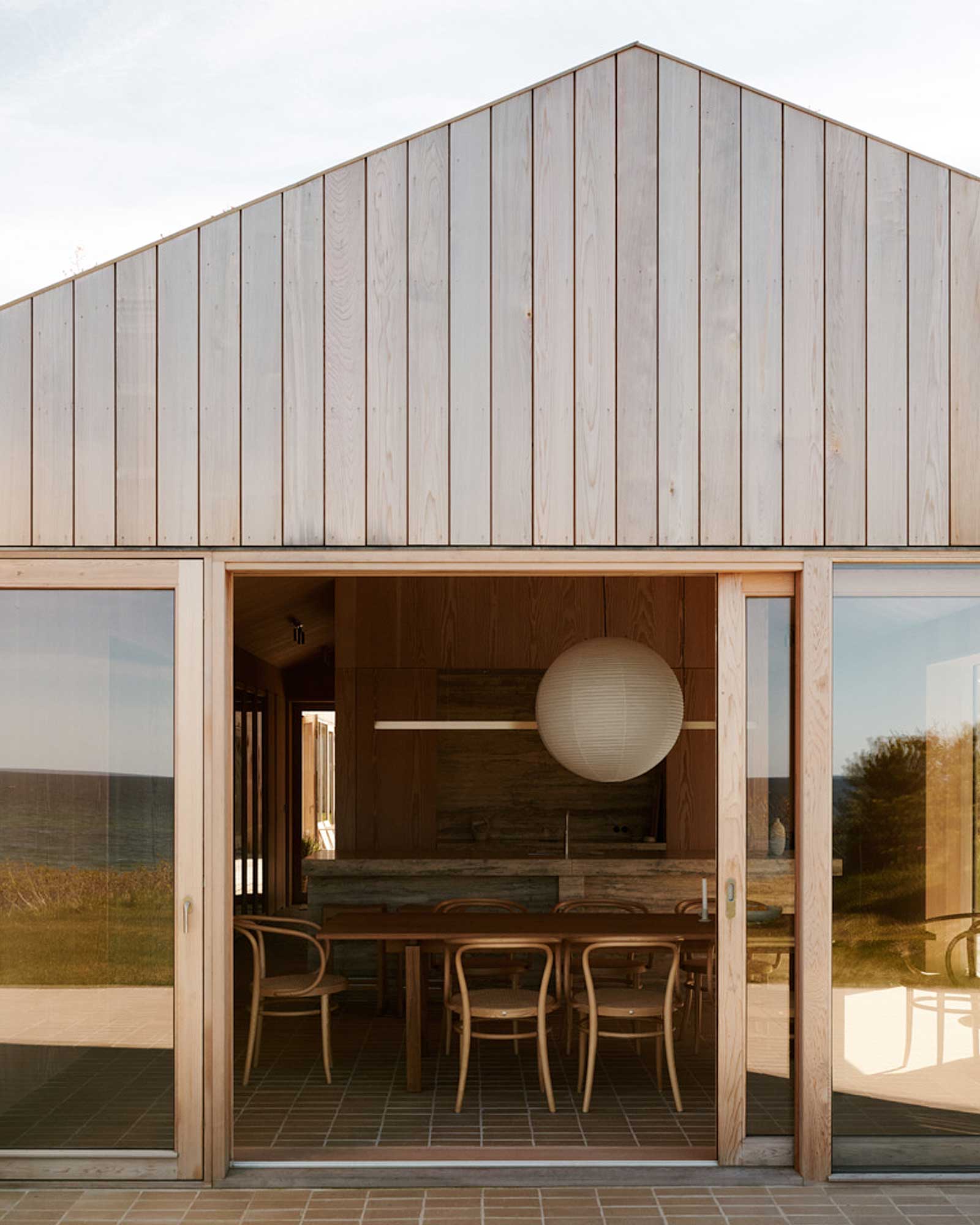heatherhill-beach-house_beachhouse_seeland-denmark_exterior-interior.jpg