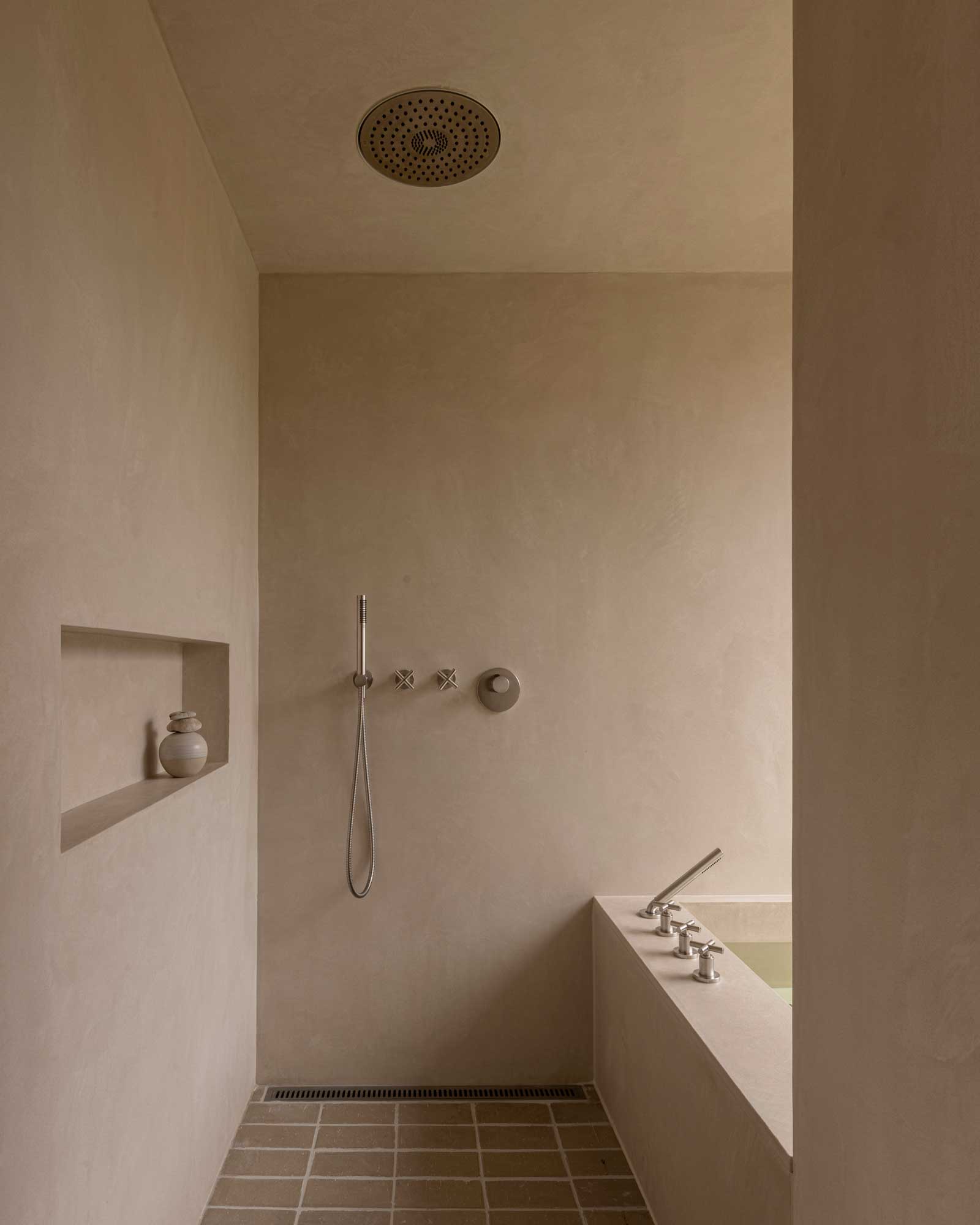 heatherhill-beach-house_beachhouse_seeland-denmark_interior-bathroom-shower.jpg