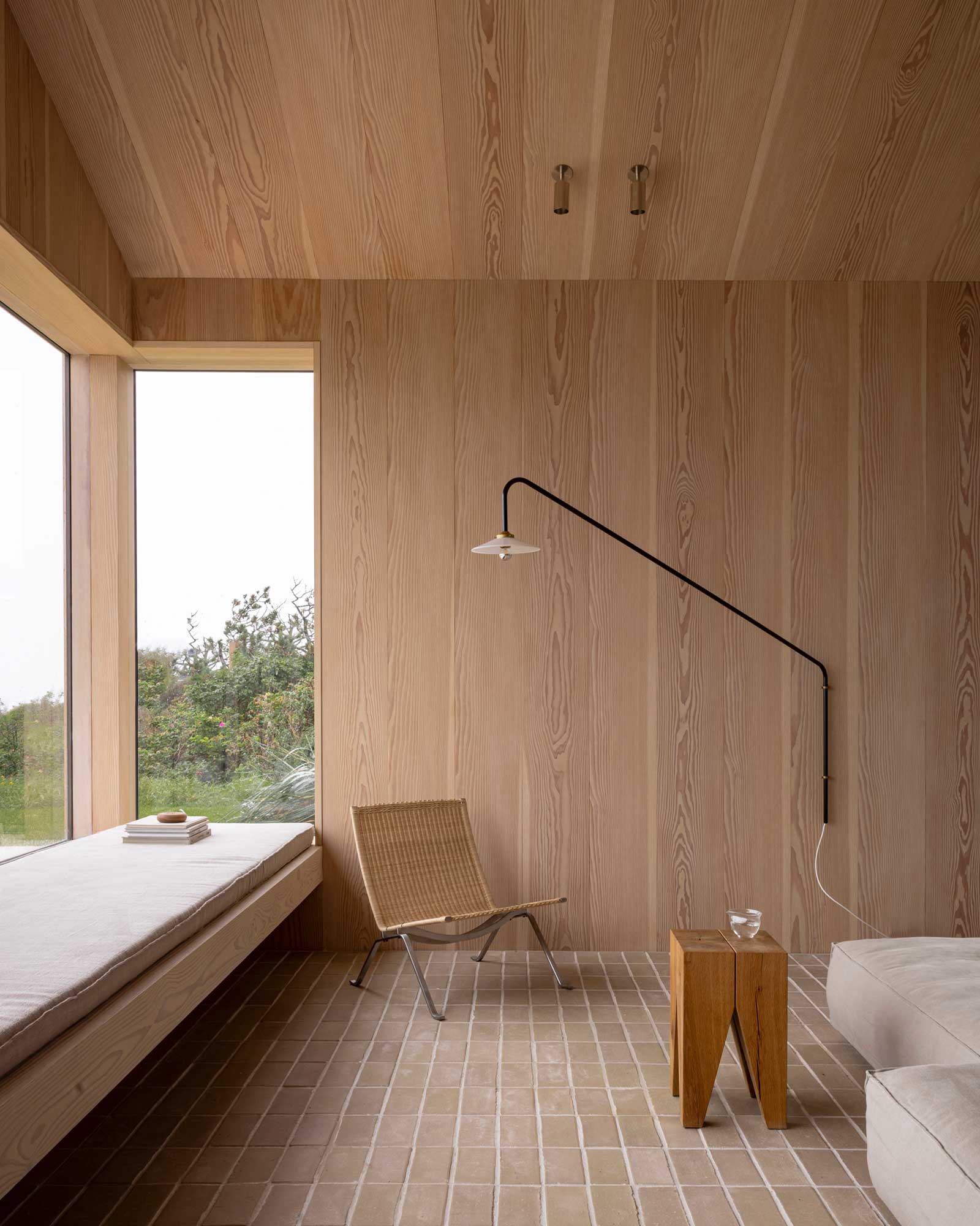 heatherhill-beach-house_beachhouse_seeland-denmark_interior-chair.jpg